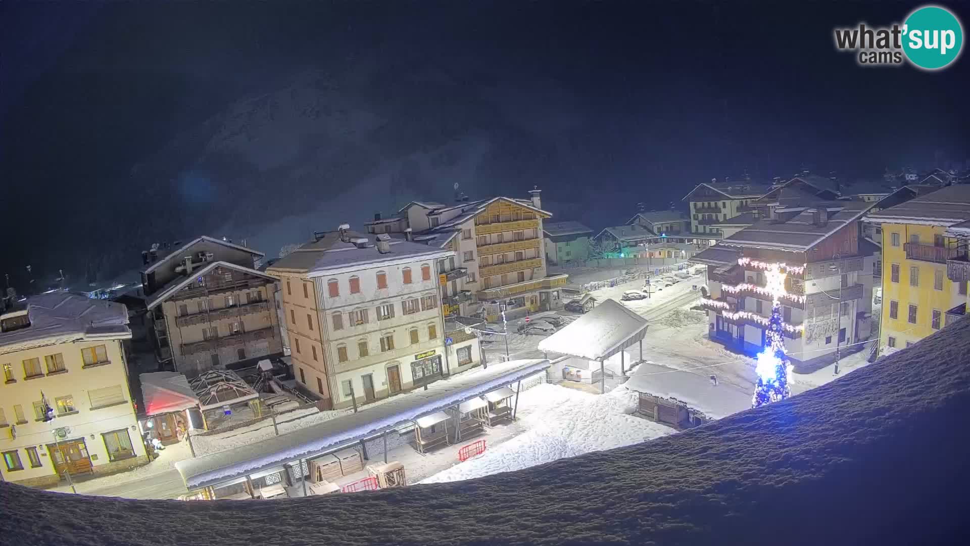 Hauptplatz von Forni di Sopra
