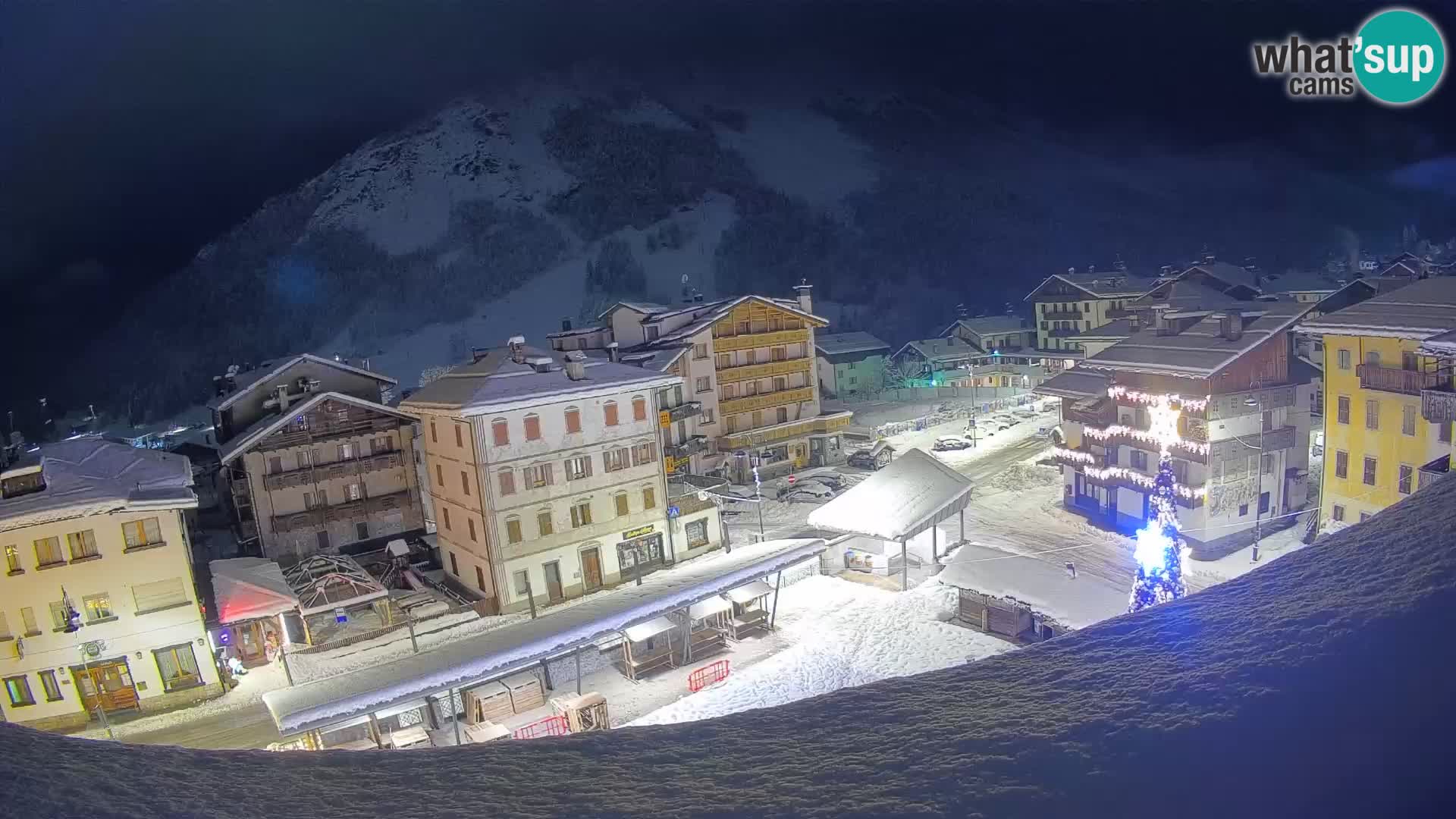 Hauptplatz von Forni di Sopra