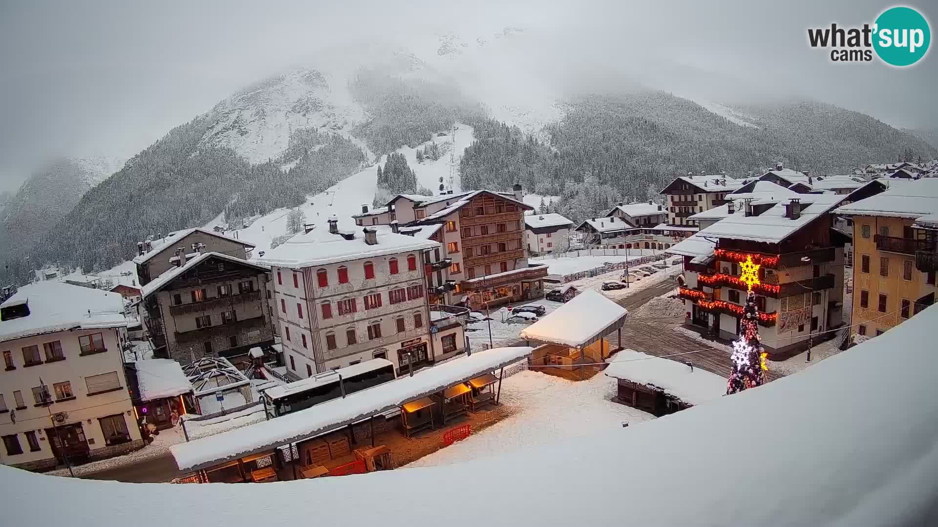 Hauptplatz von Forni di Sopra