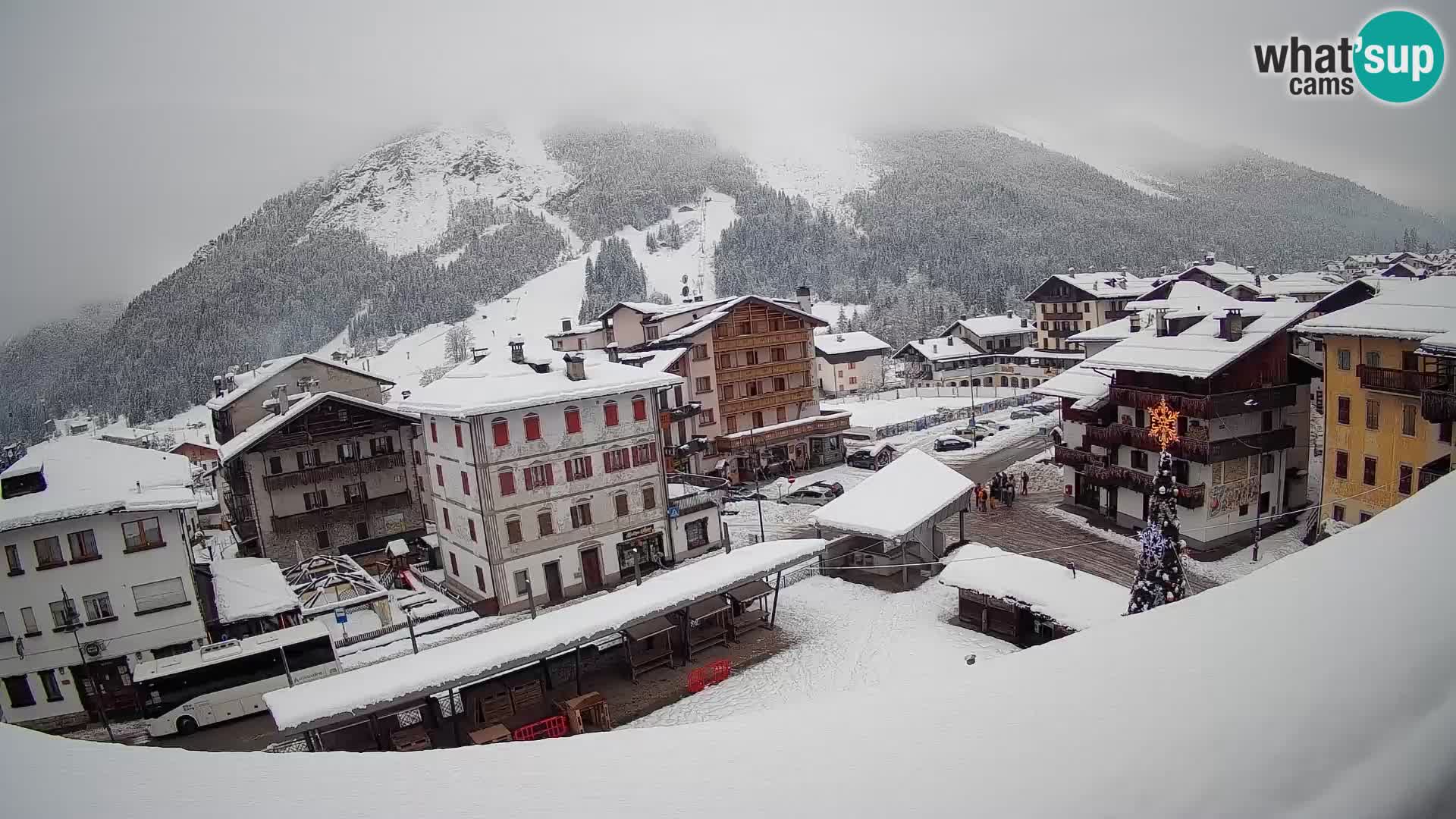 Hauptplatz von Forni di Sopra