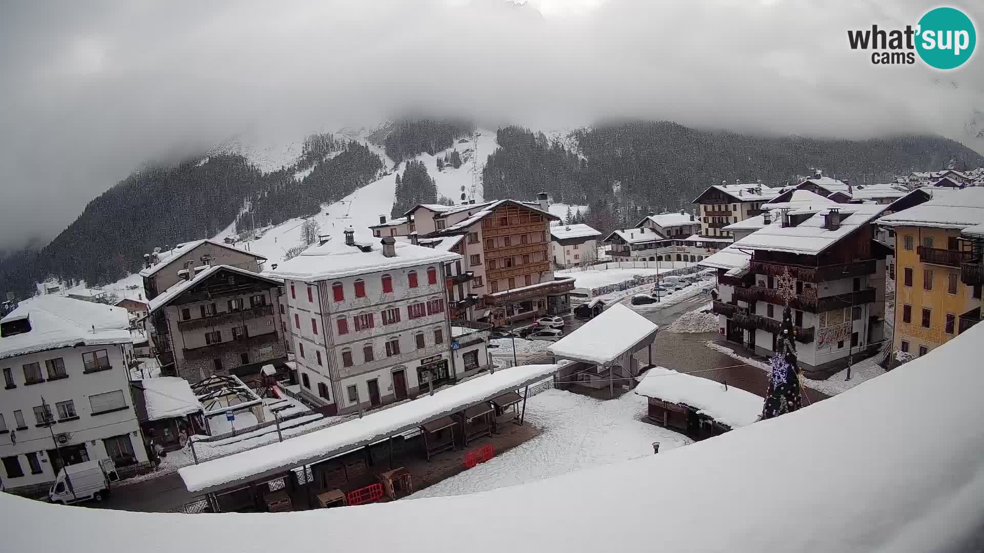 Hauptplatz von Forni di Sopra