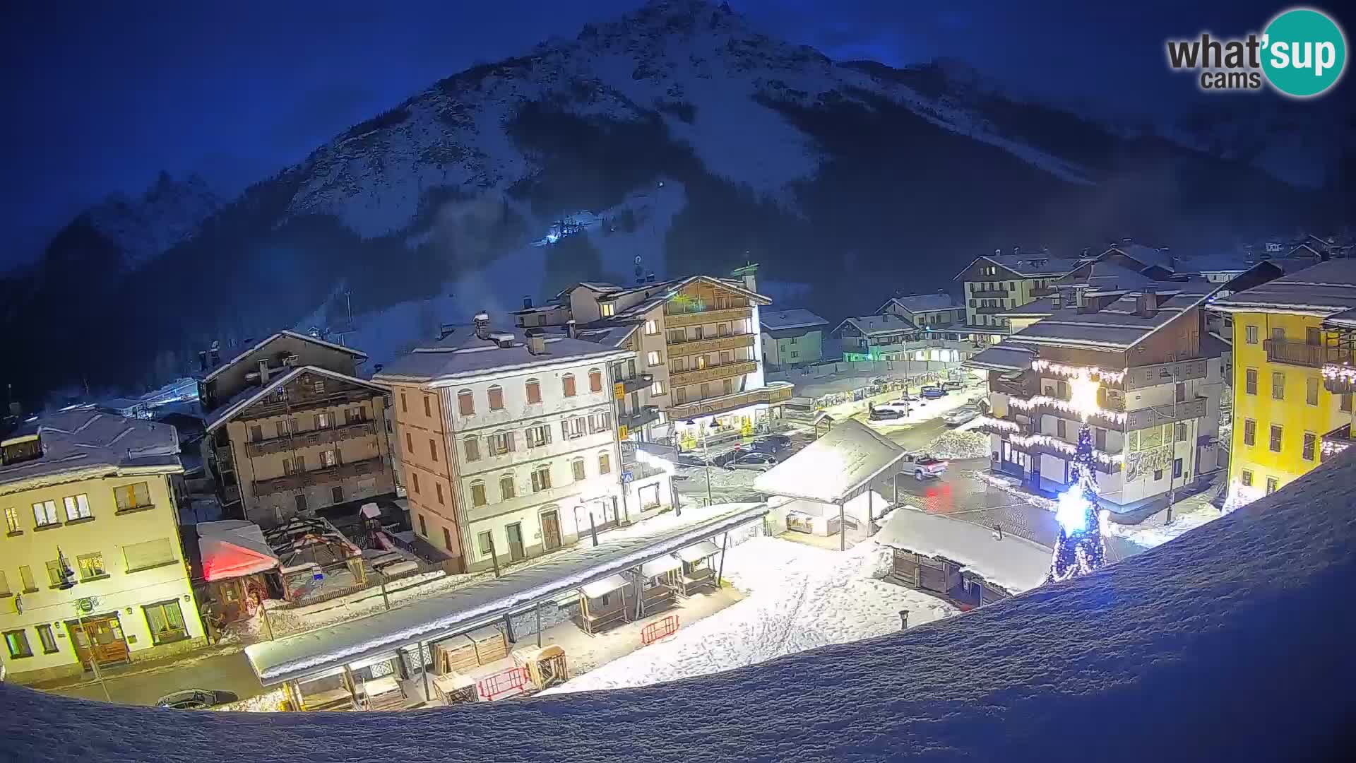 Hauptplatz von Forni di Sopra