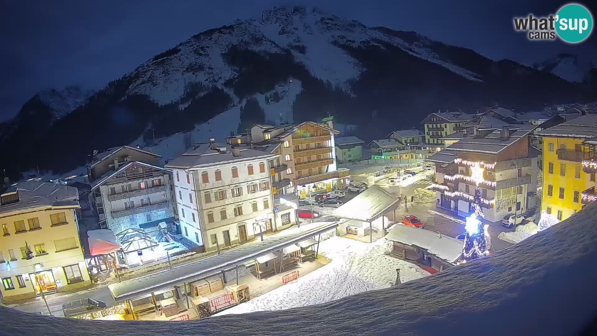 Hauptplatz von Forni di Sopra