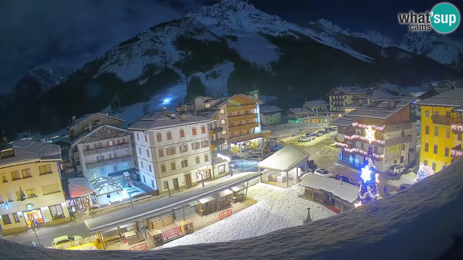 Hauptplatz von Forni di Sopra