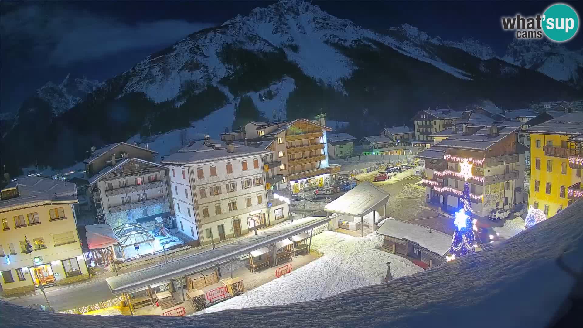 Hauptplatz von Forni di Sopra
