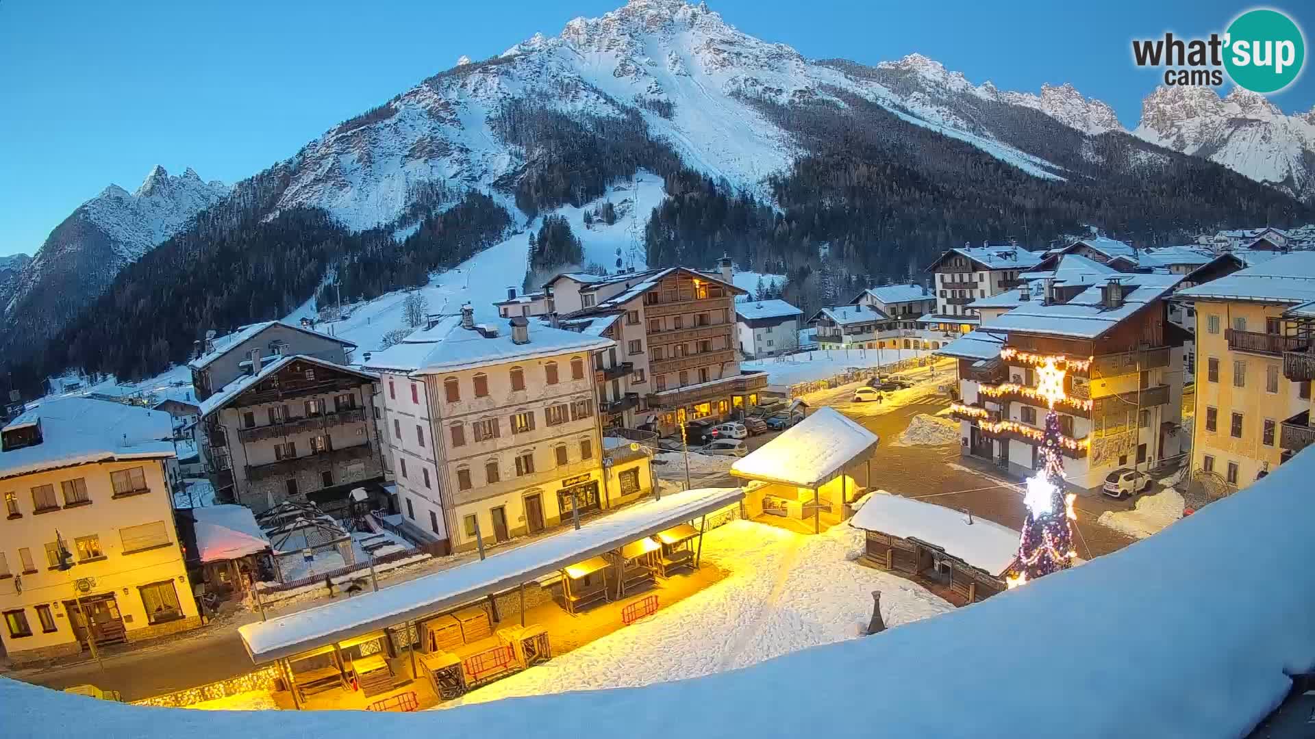 Hauptplatz von Forni di Sopra