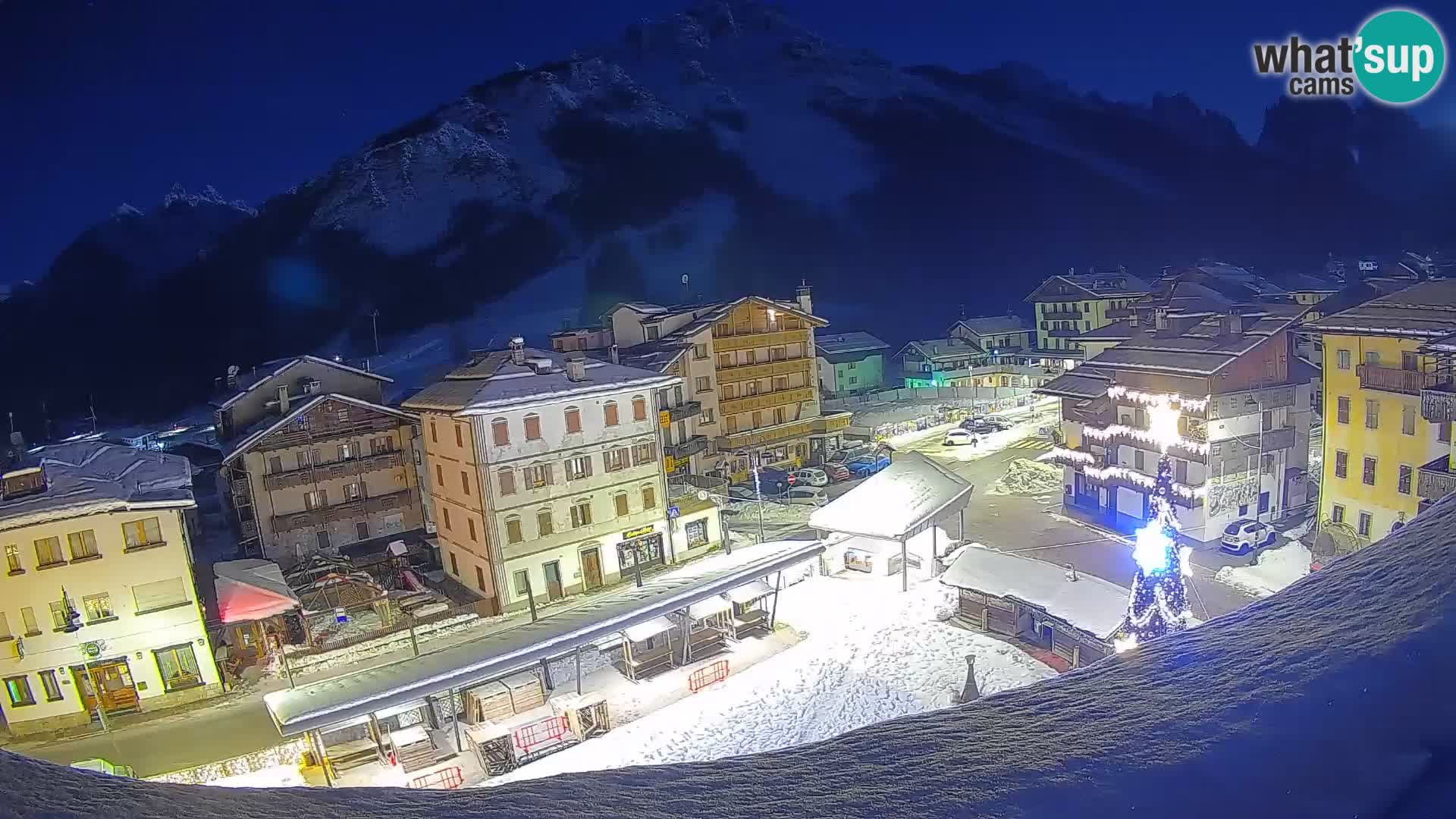 Hauptplatz von Forni di Sopra