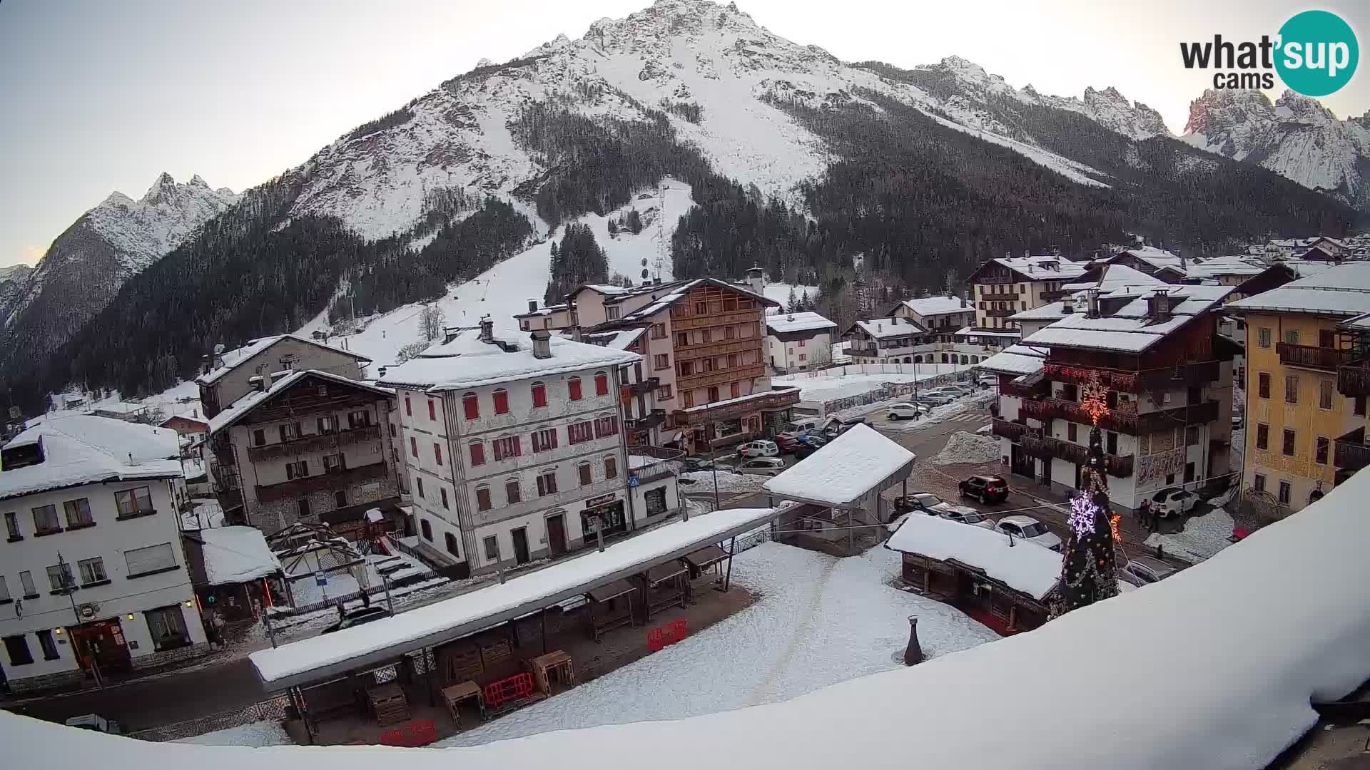 Plaza principal de Forni di Sopra
