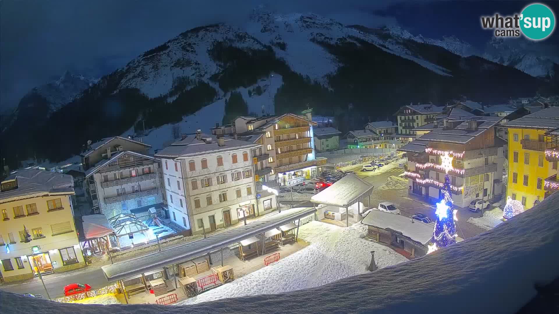 Hauptplatz von Forni di Sopra