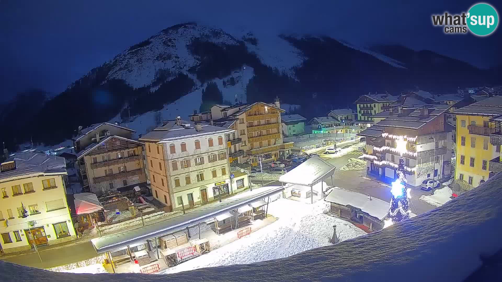 Hauptplatz von Forni di Sopra