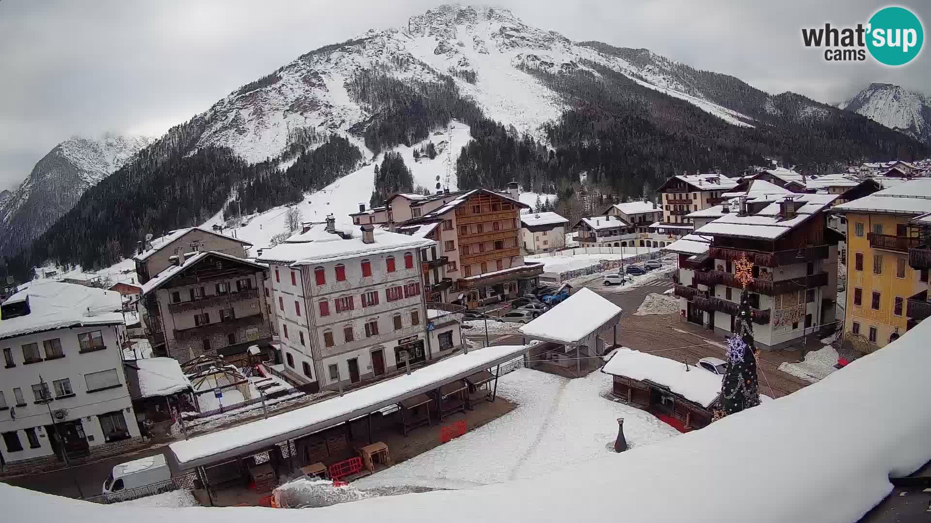 Hauptplatz von Forni di Sopra