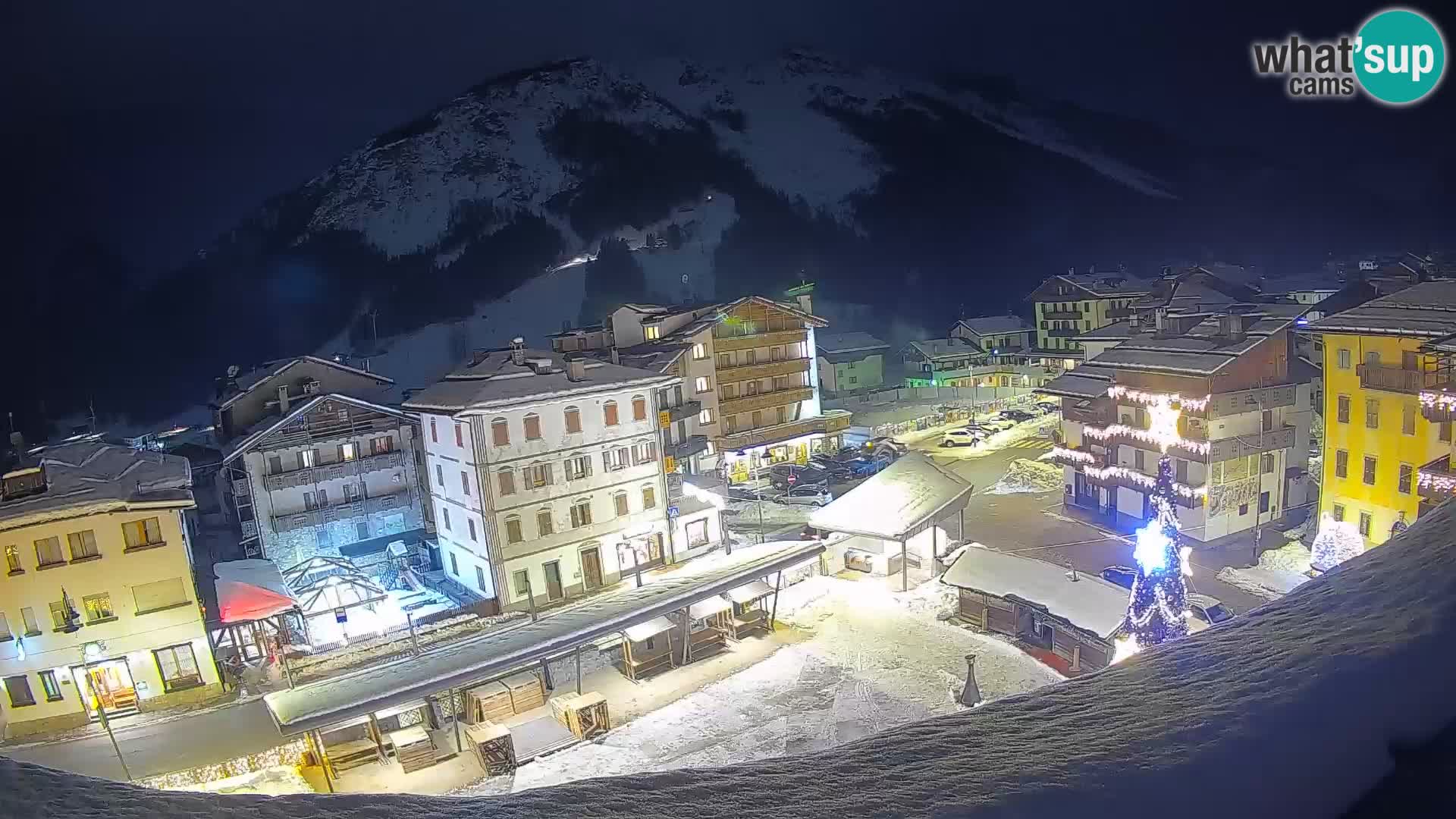 Hauptplatz von Forni di Sopra