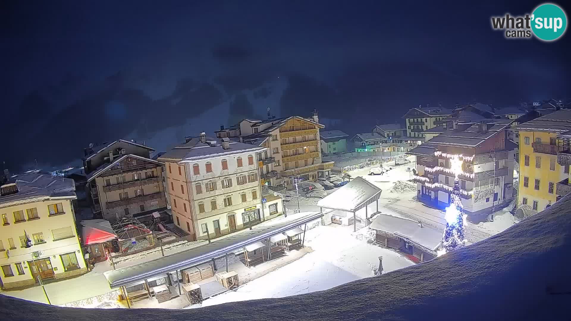 Hauptplatz von Forni di Sopra