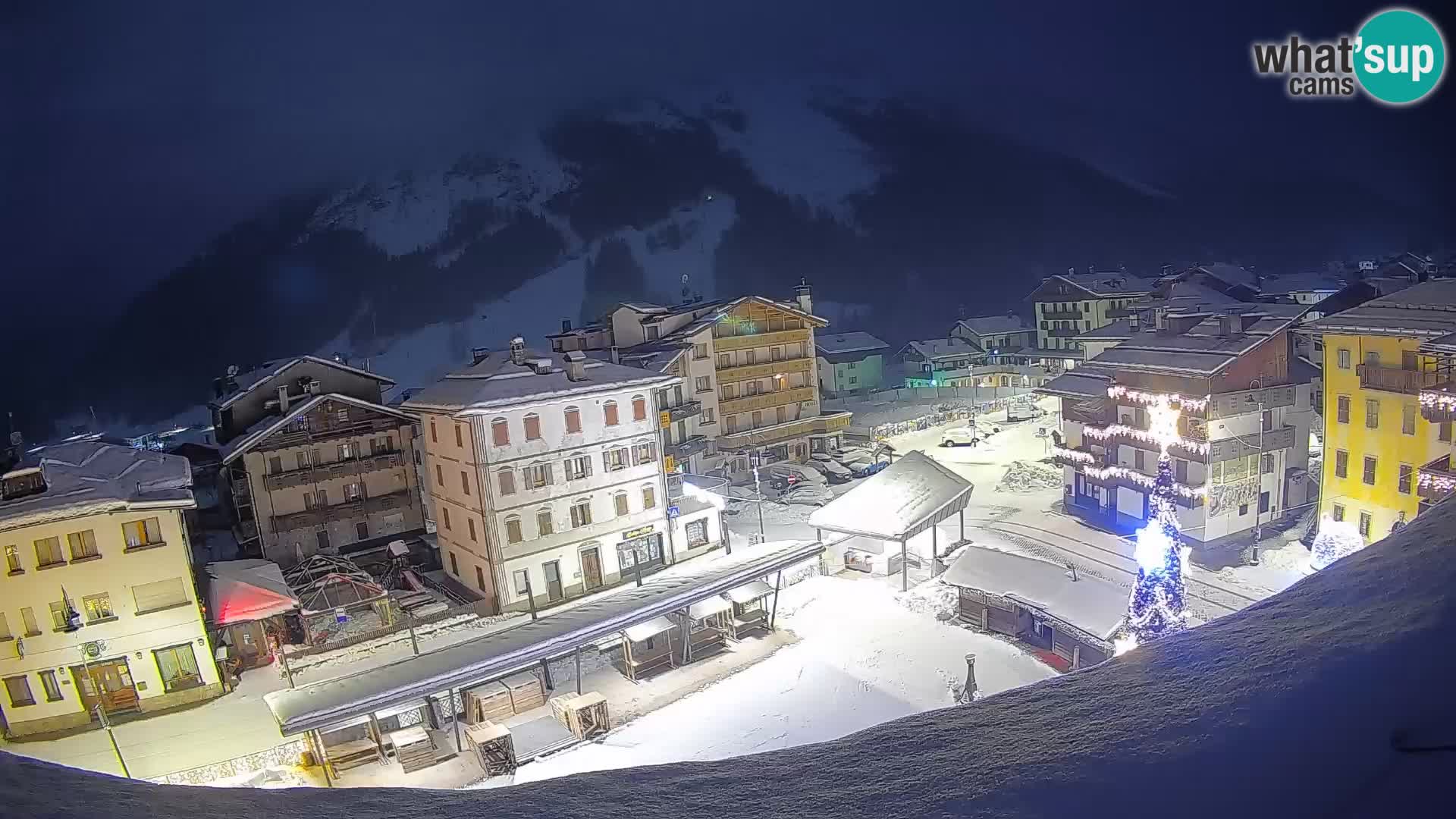 Hauptplatz von Forni di Sopra