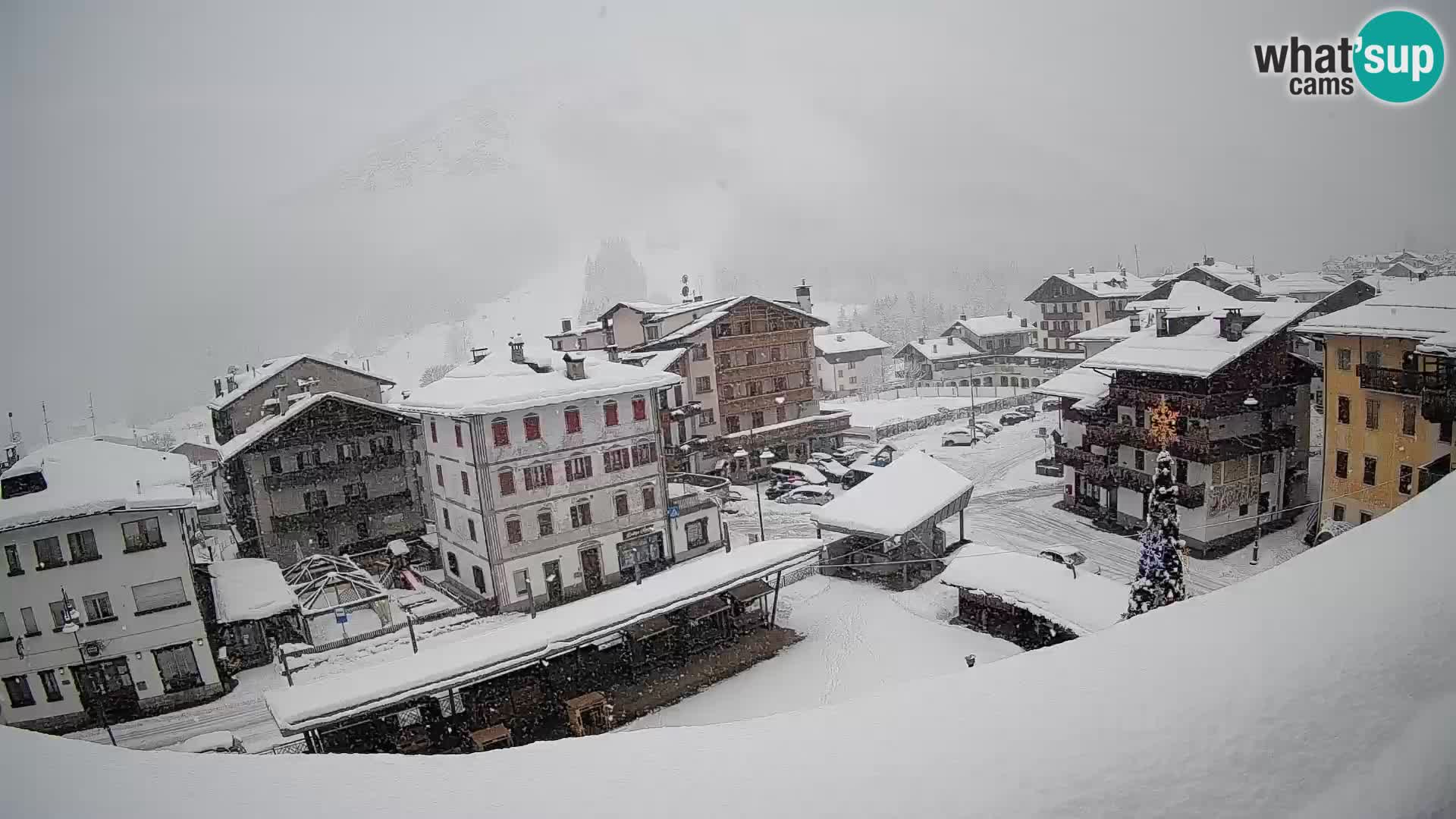 Hauptplatz von Forni di Sopra