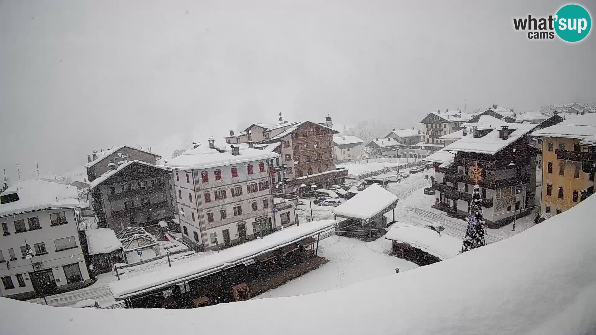 Hauptplatz von Forni di Sopra