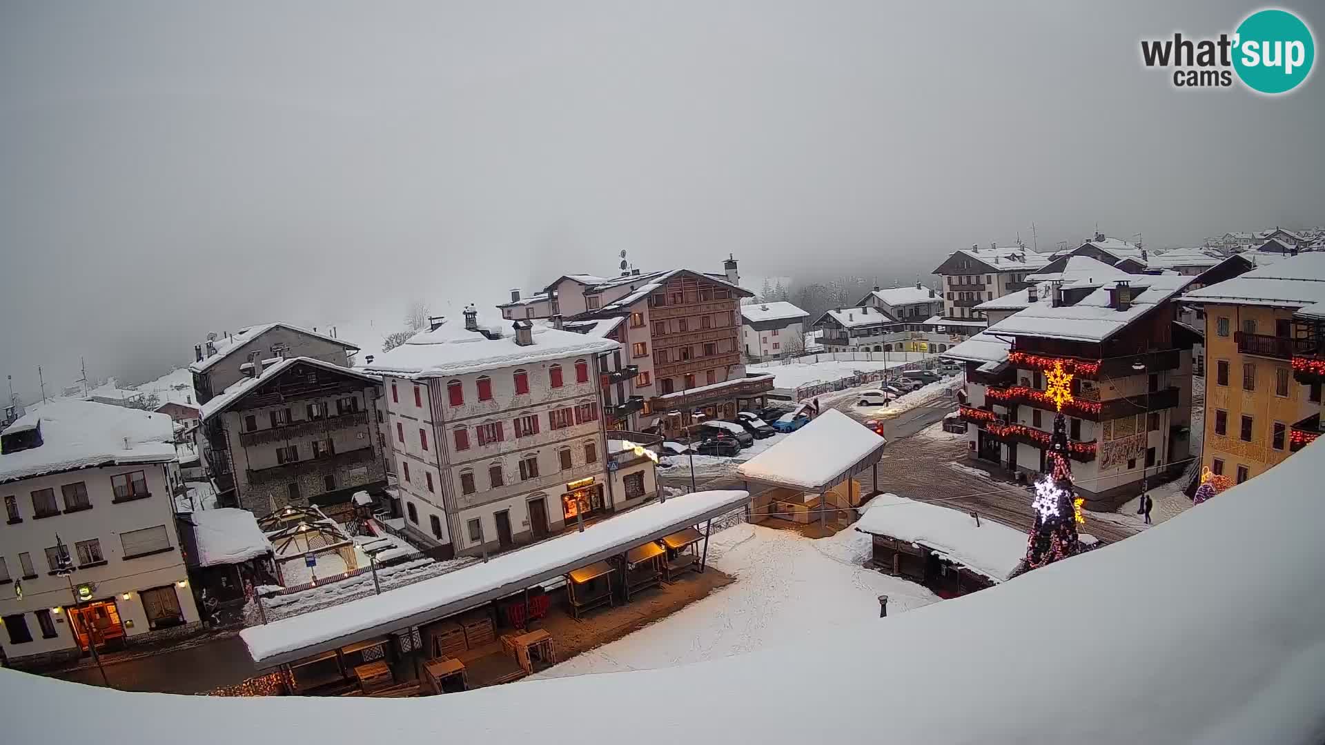 Hauptplatz von Forni di Sopra