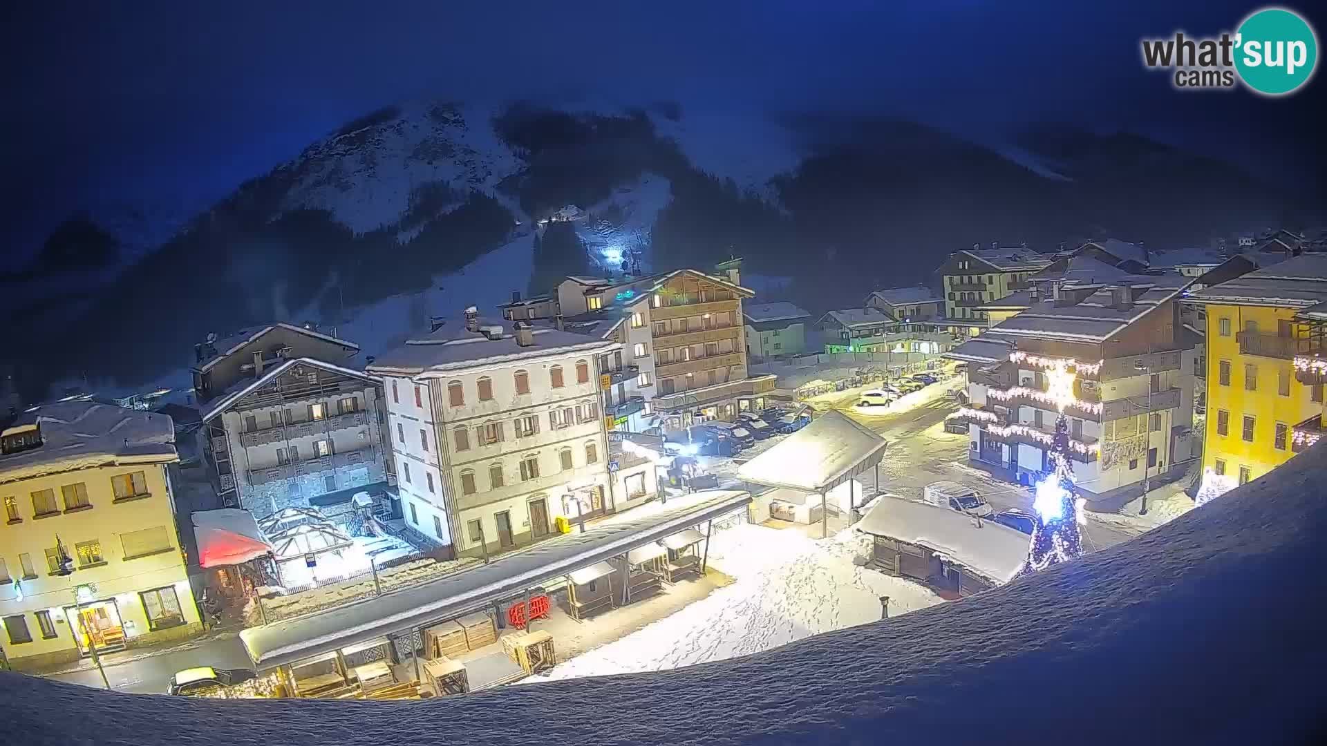 Hauptplatz von Forni di Sopra