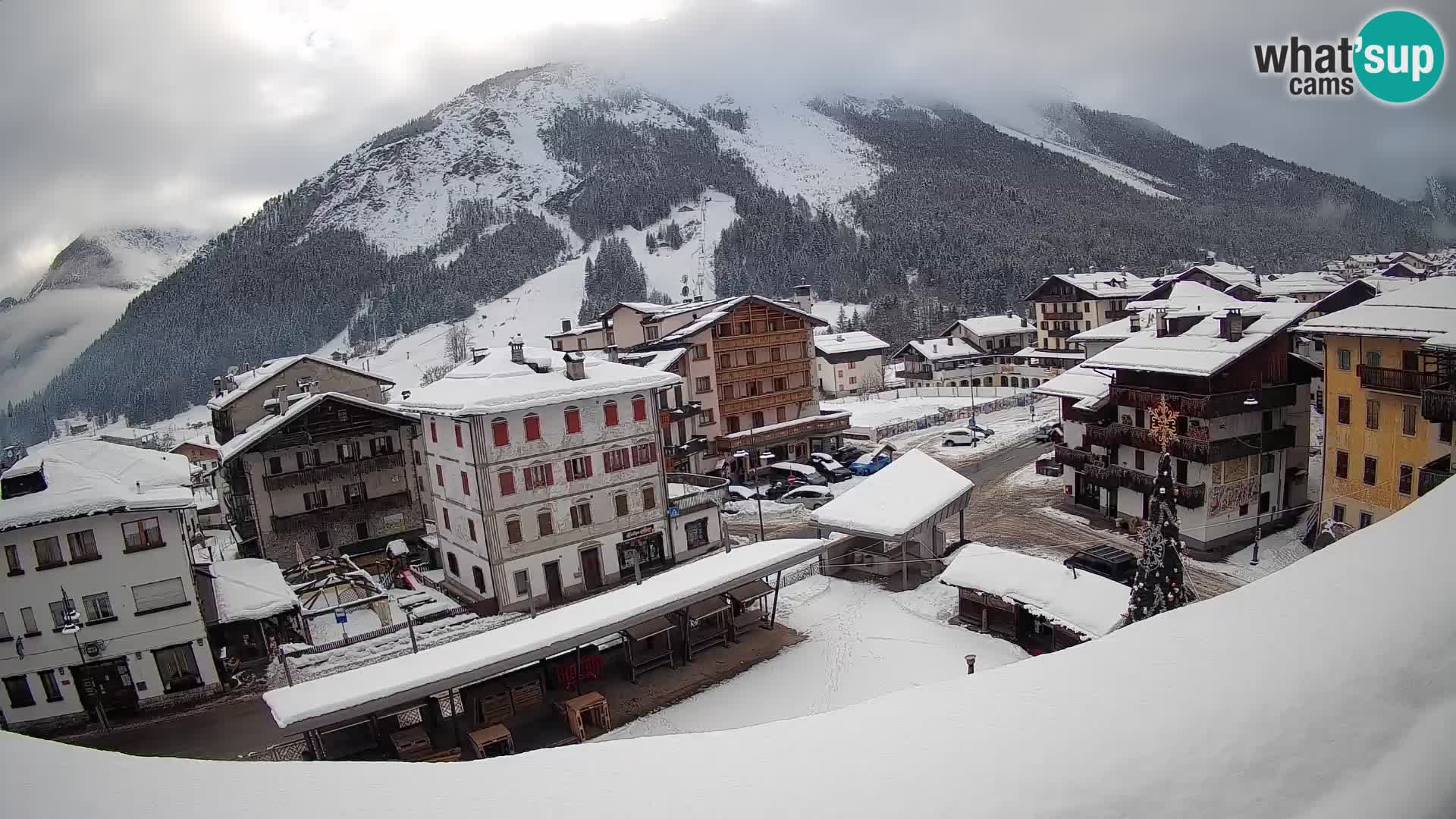 Forni di Sopra main square