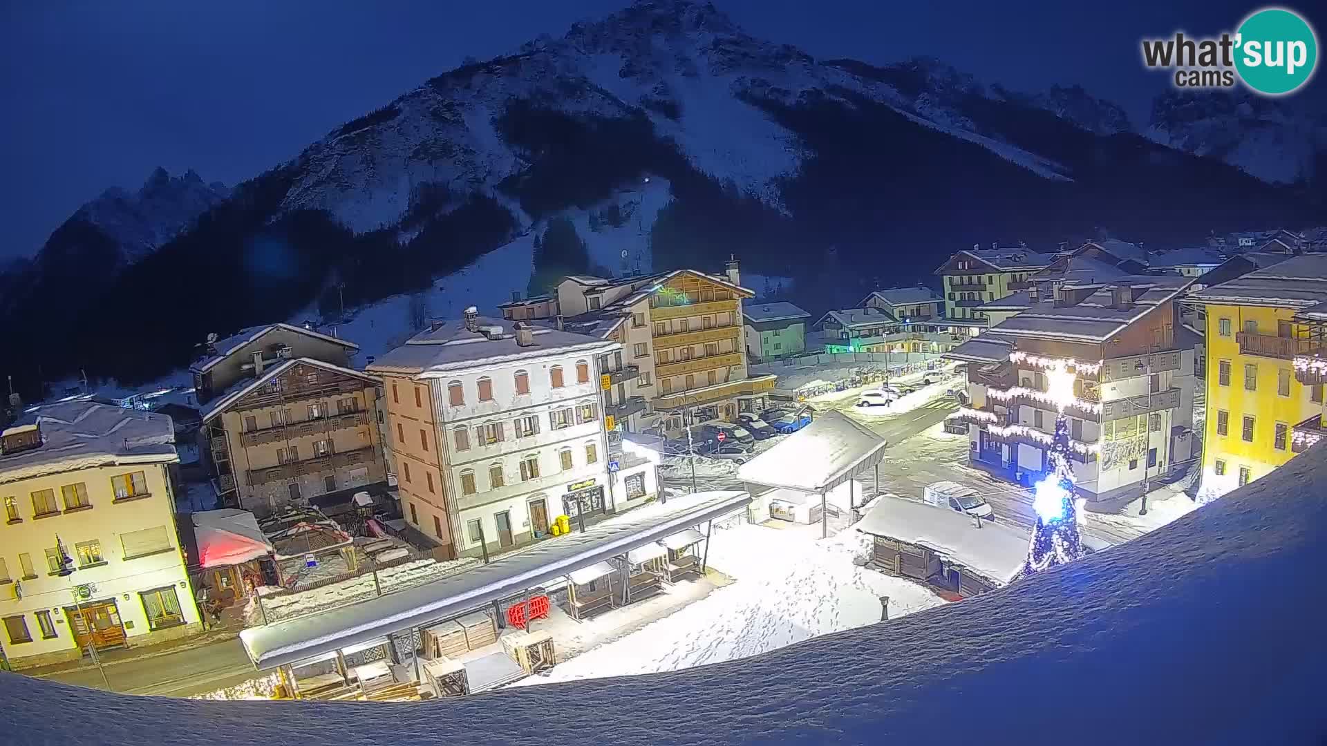 Hauptplatz von Forni di Sopra