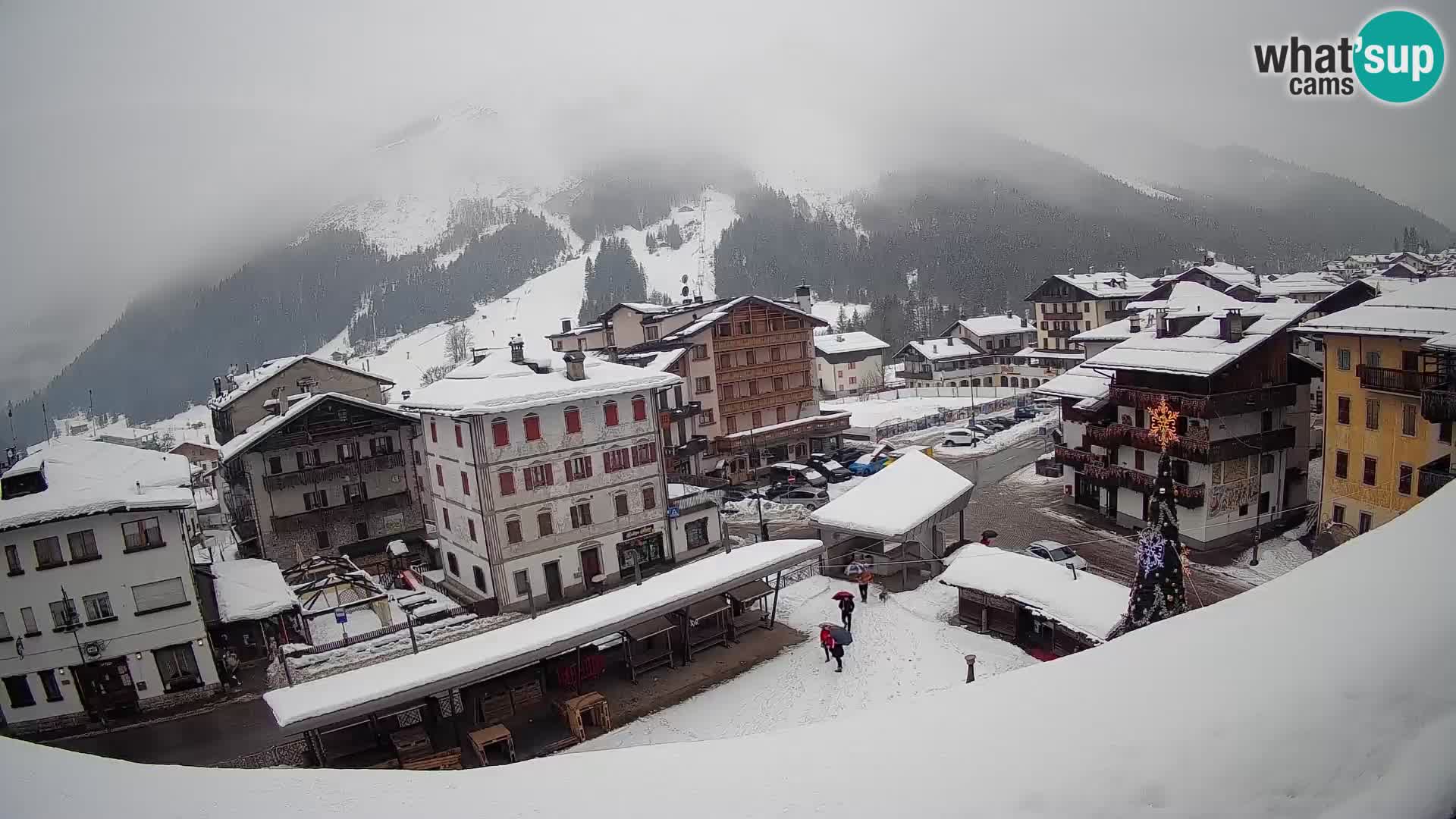 Hauptplatz von Forni di Sopra