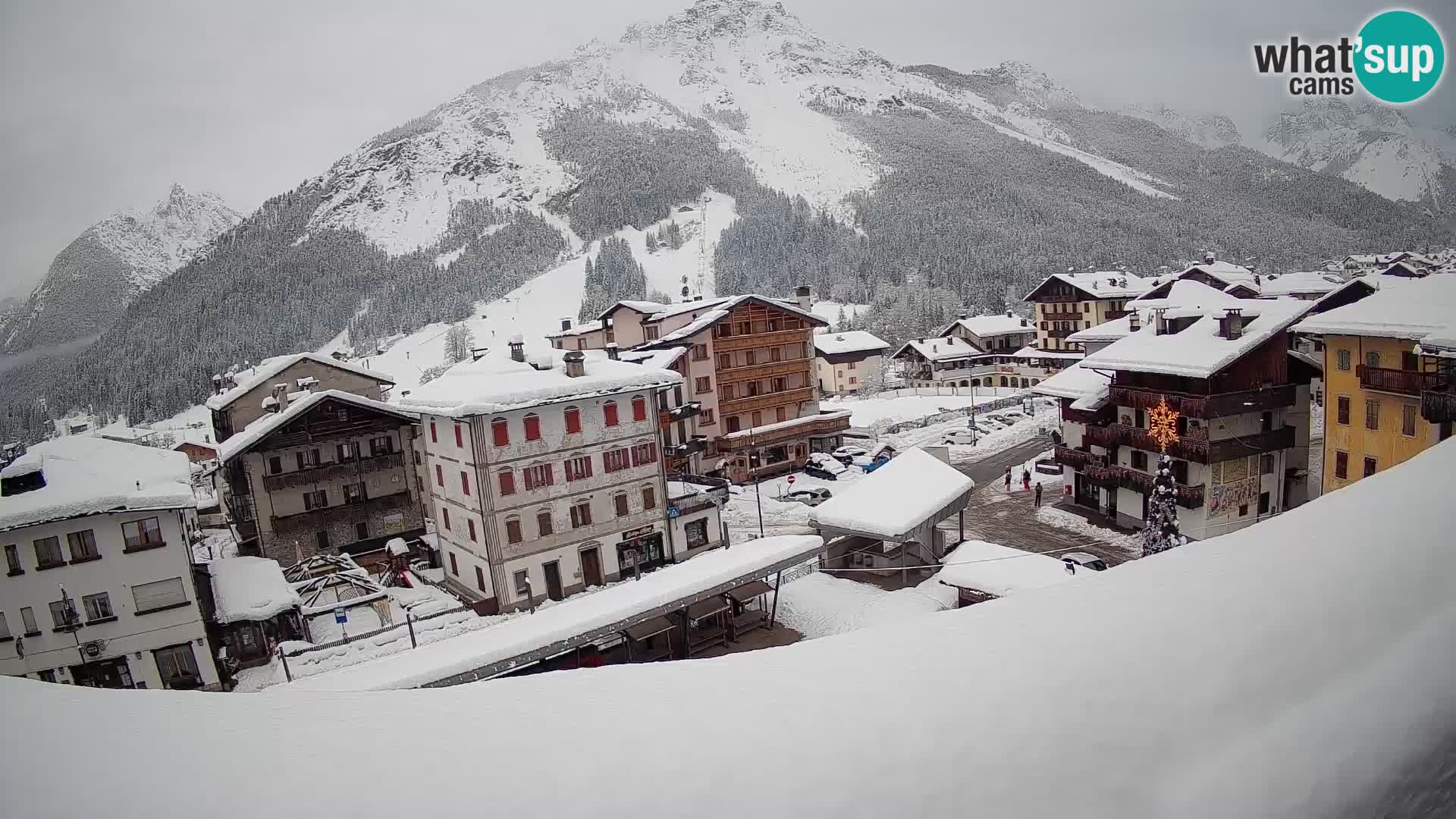 Hauptplatz von Forni di Sopra