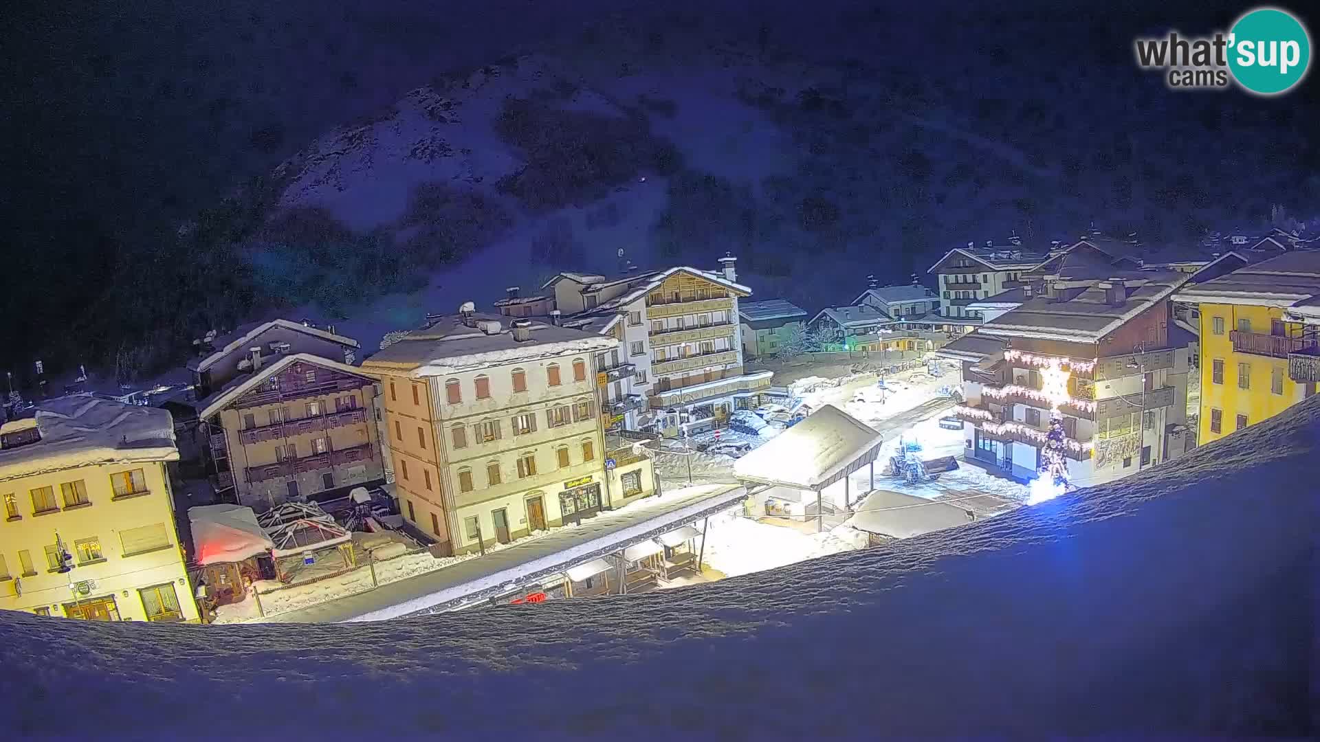 Hauptplatz von Forni di Sopra