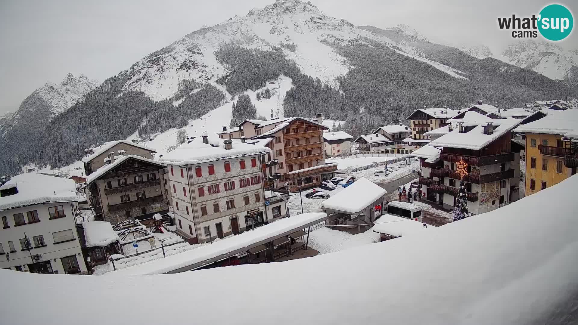 Hauptplatz von Forni di Sopra