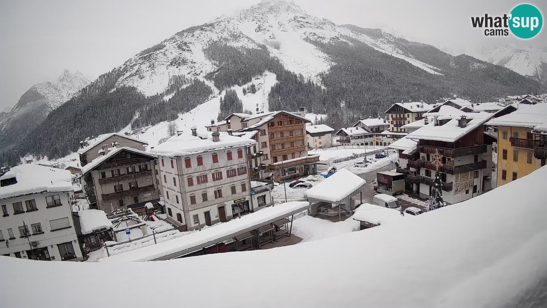 Hauptplatz von Forni di Sopra