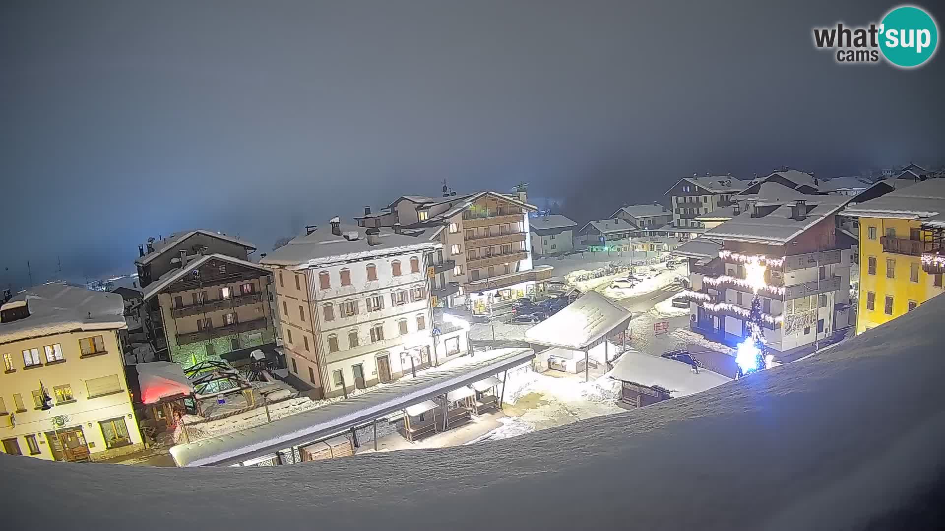 Hauptplatz von Forni di Sopra