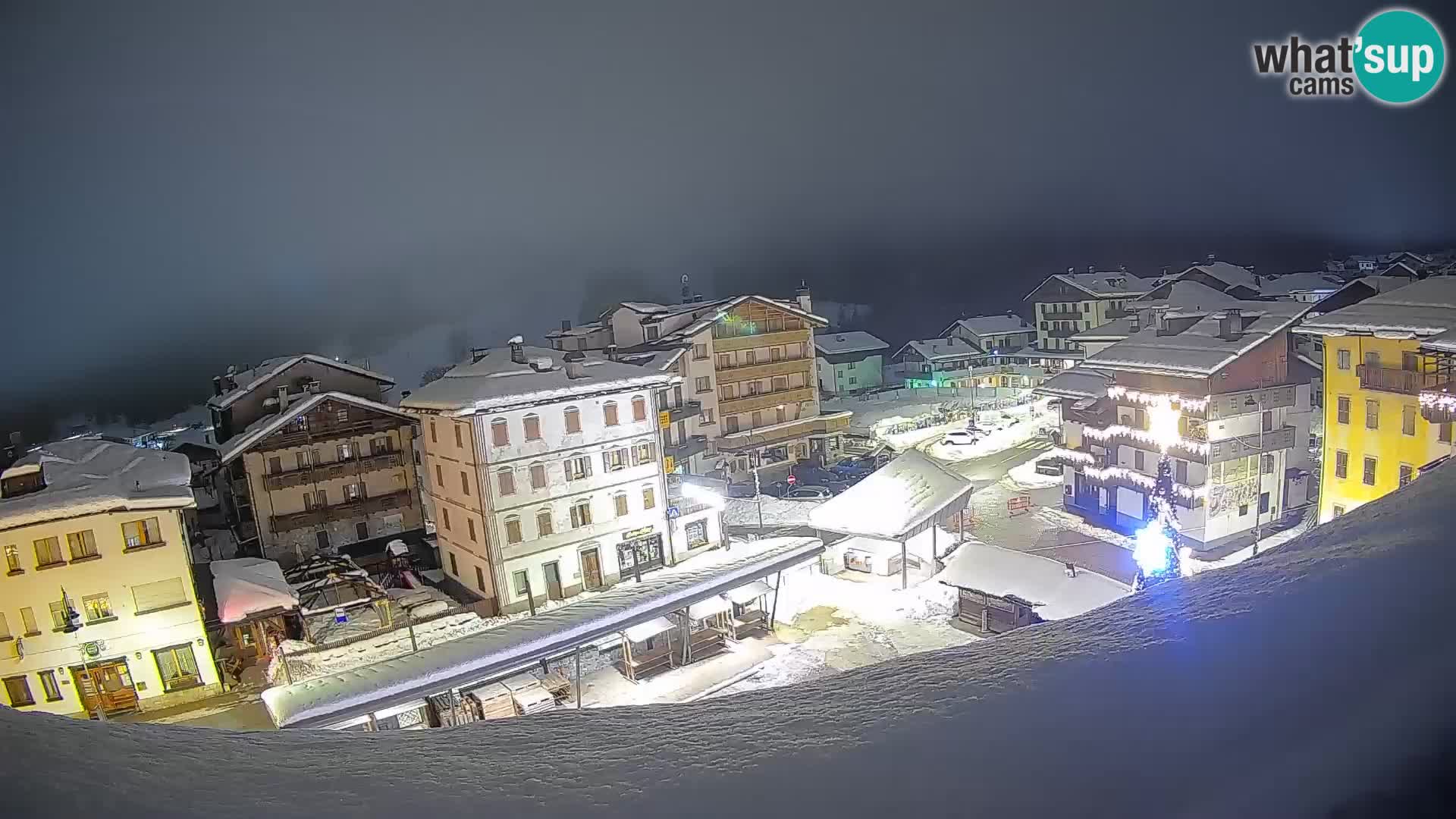 Hauptplatz von Forni di Sopra