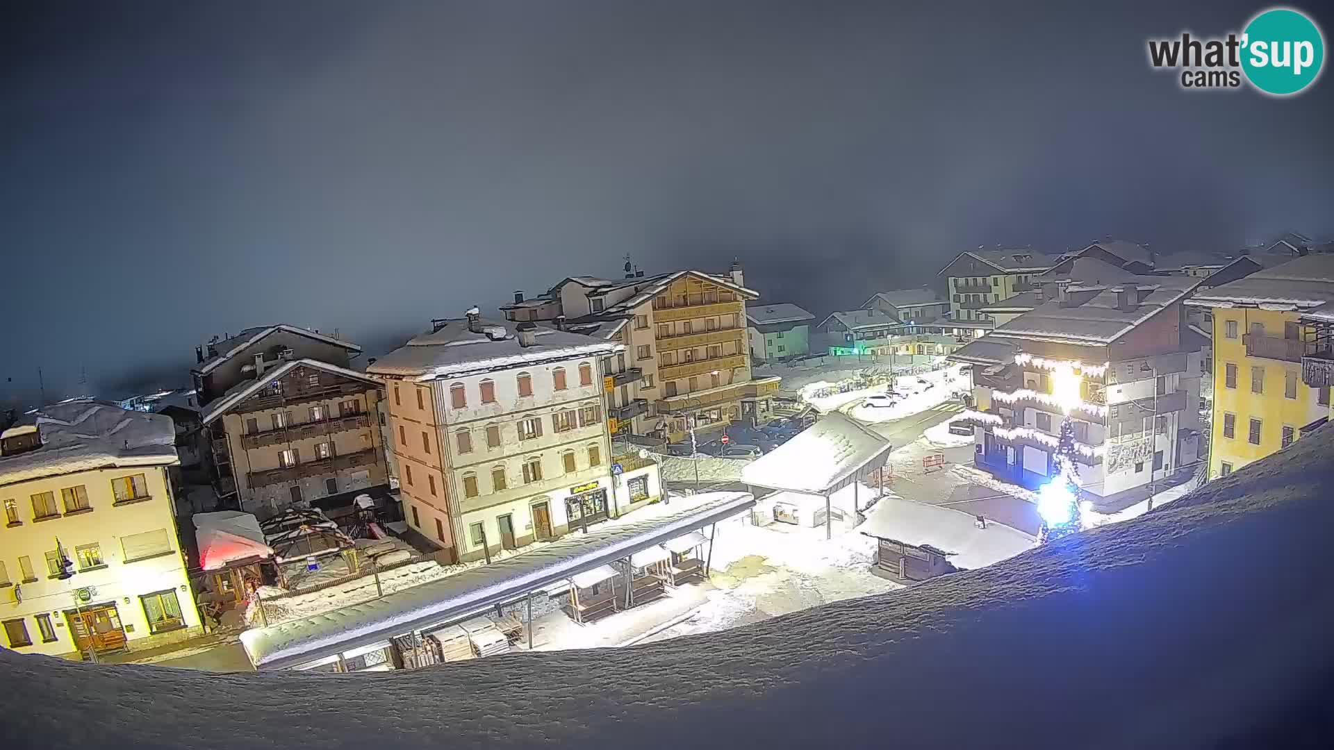 Hauptplatz von Forni di Sopra