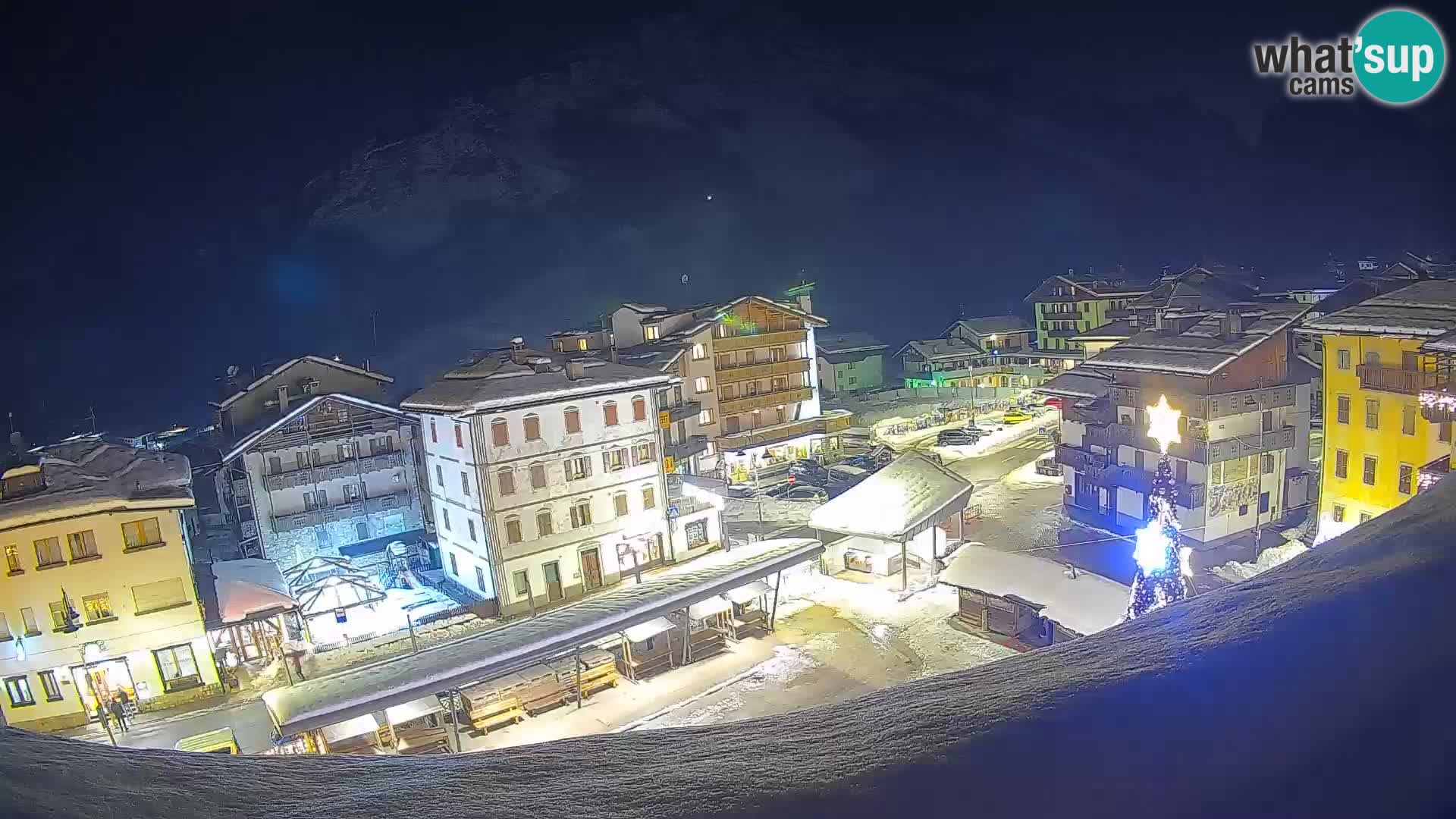 Hauptplatz von Forni di Sopra