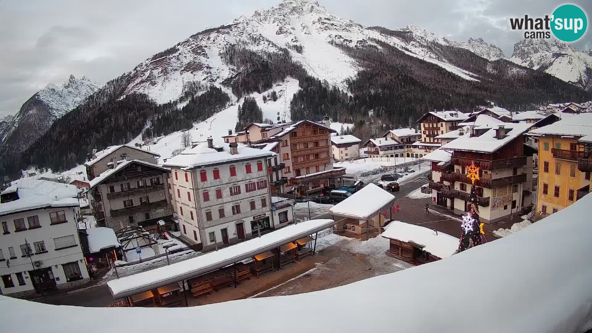 Hauptplatz von Forni di Sopra