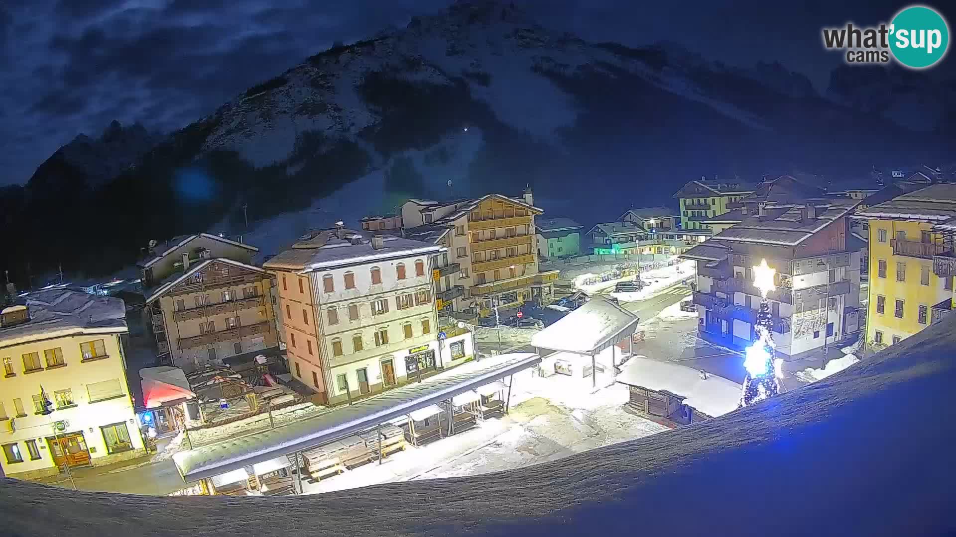 Hauptplatz von Forni di Sopra