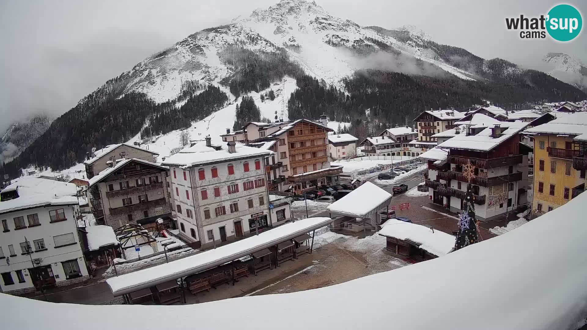 Hauptplatz von Forni di Sopra