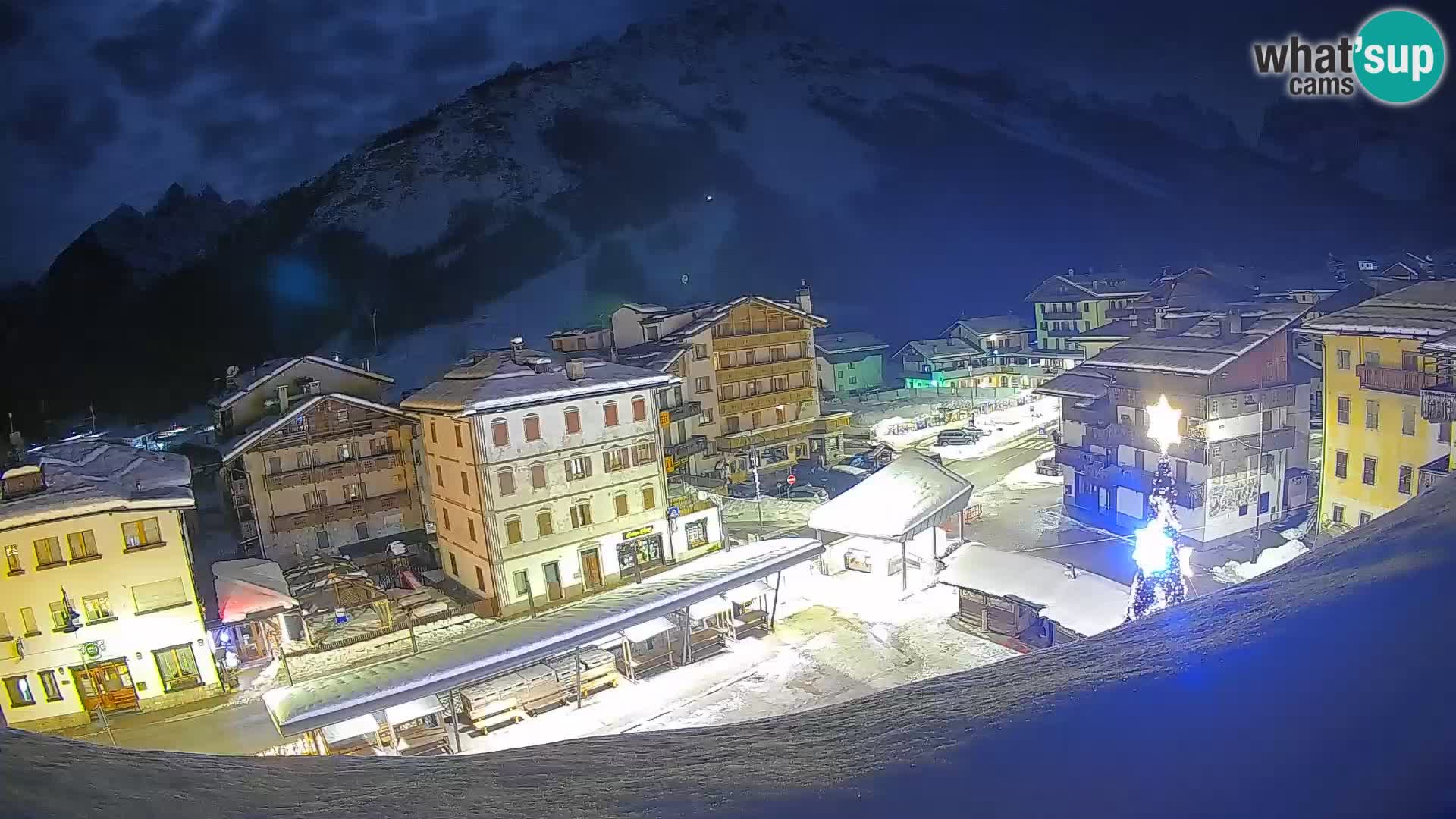 Hauptplatz von Forni di Sopra