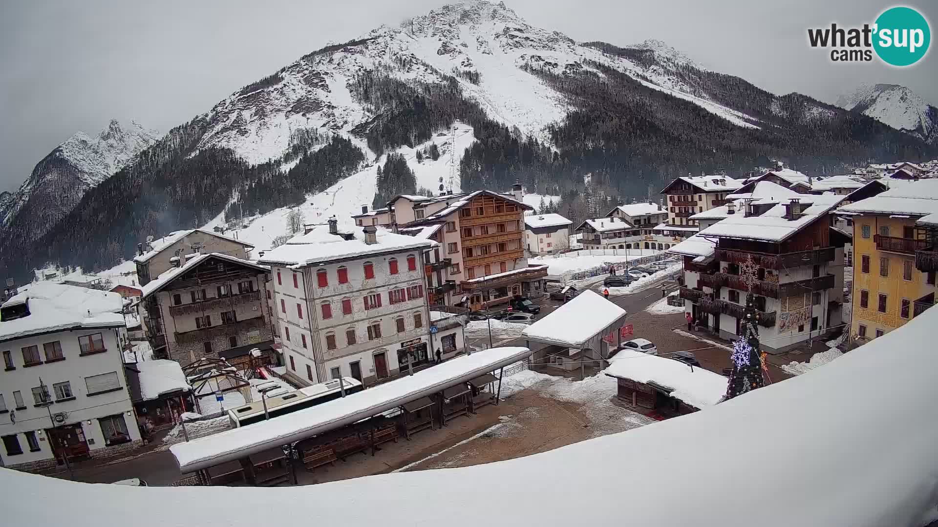 Hauptplatz von Forni di Sopra