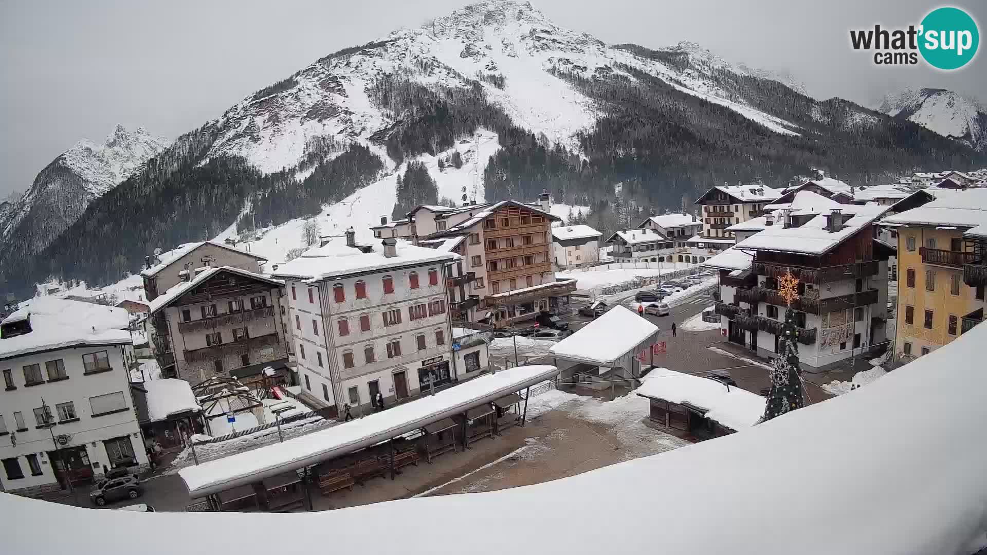 Hauptplatz von Forni di Sopra