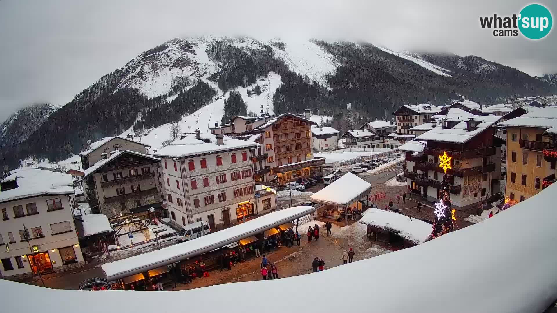 Hauptplatz von Forni di Sopra