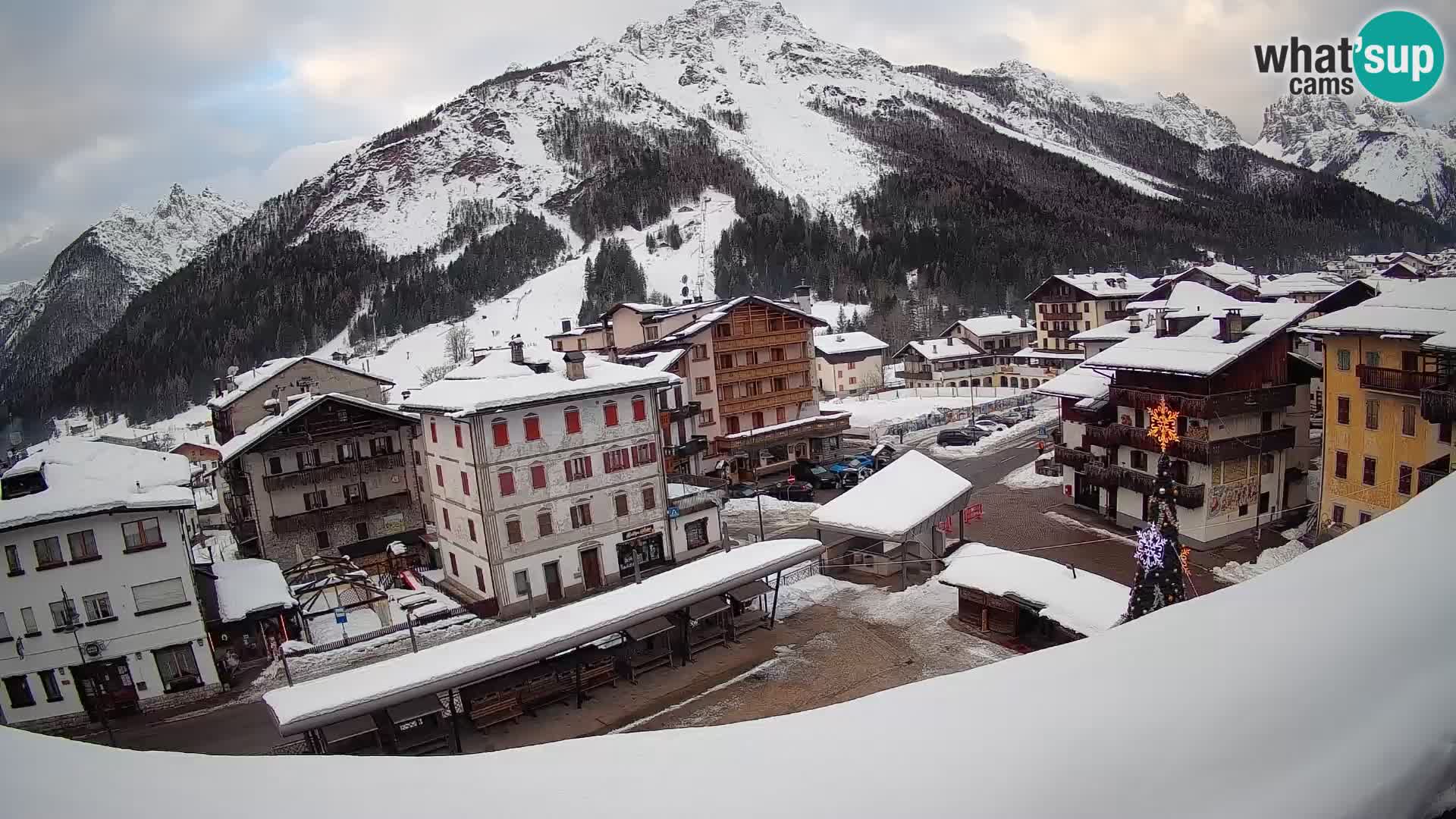 Hauptplatz von Forni di Sopra