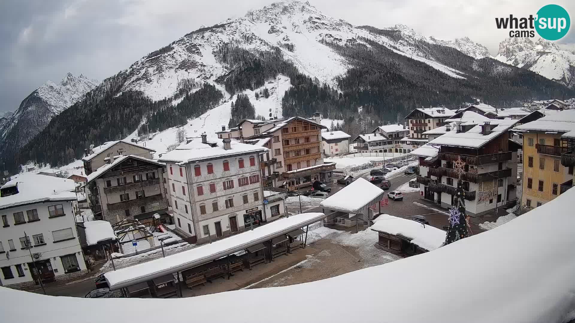Hauptplatz von Forni di Sopra