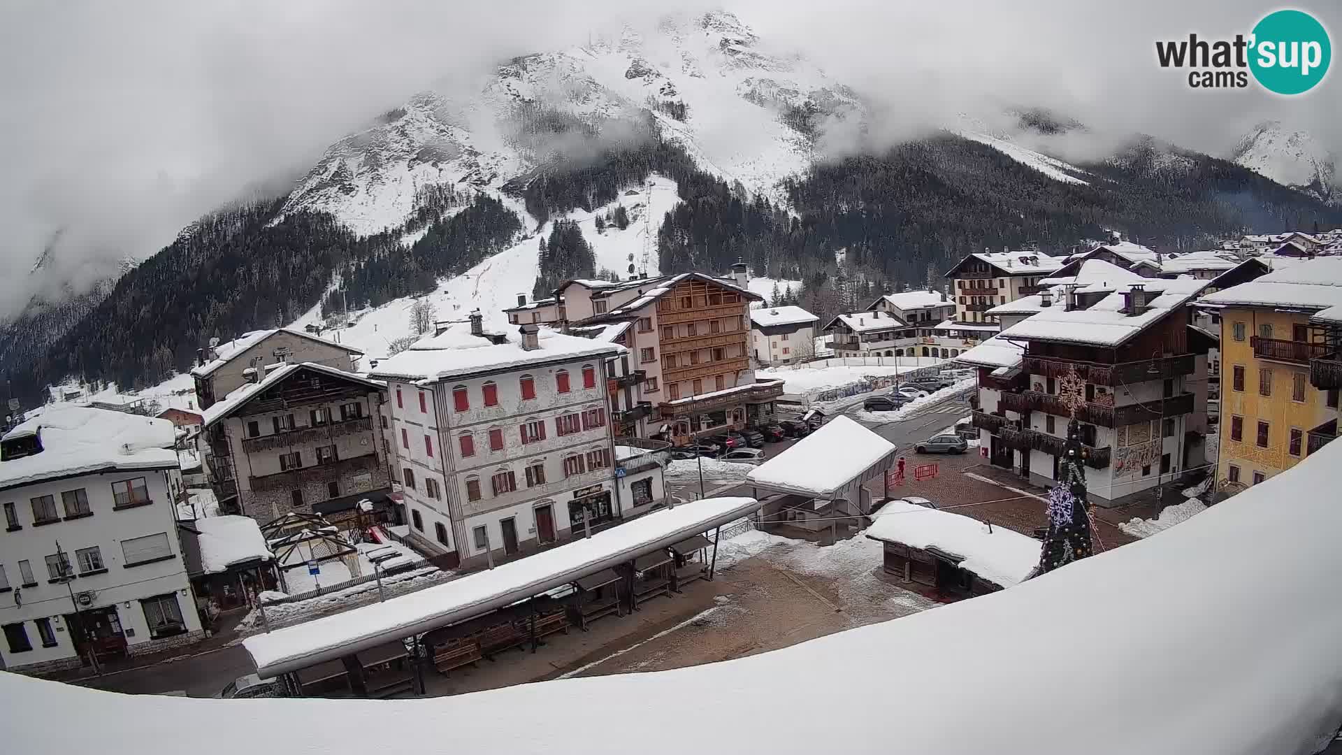 Hauptplatz von Forni di Sopra