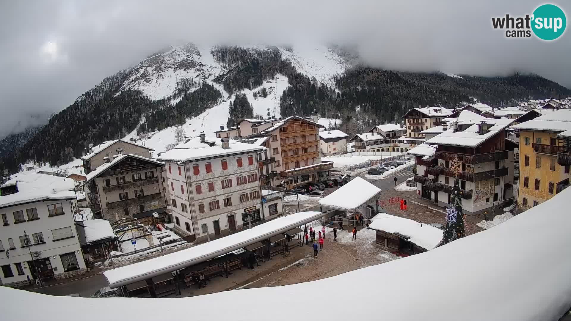 Hauptplatz von Forni di Sopra