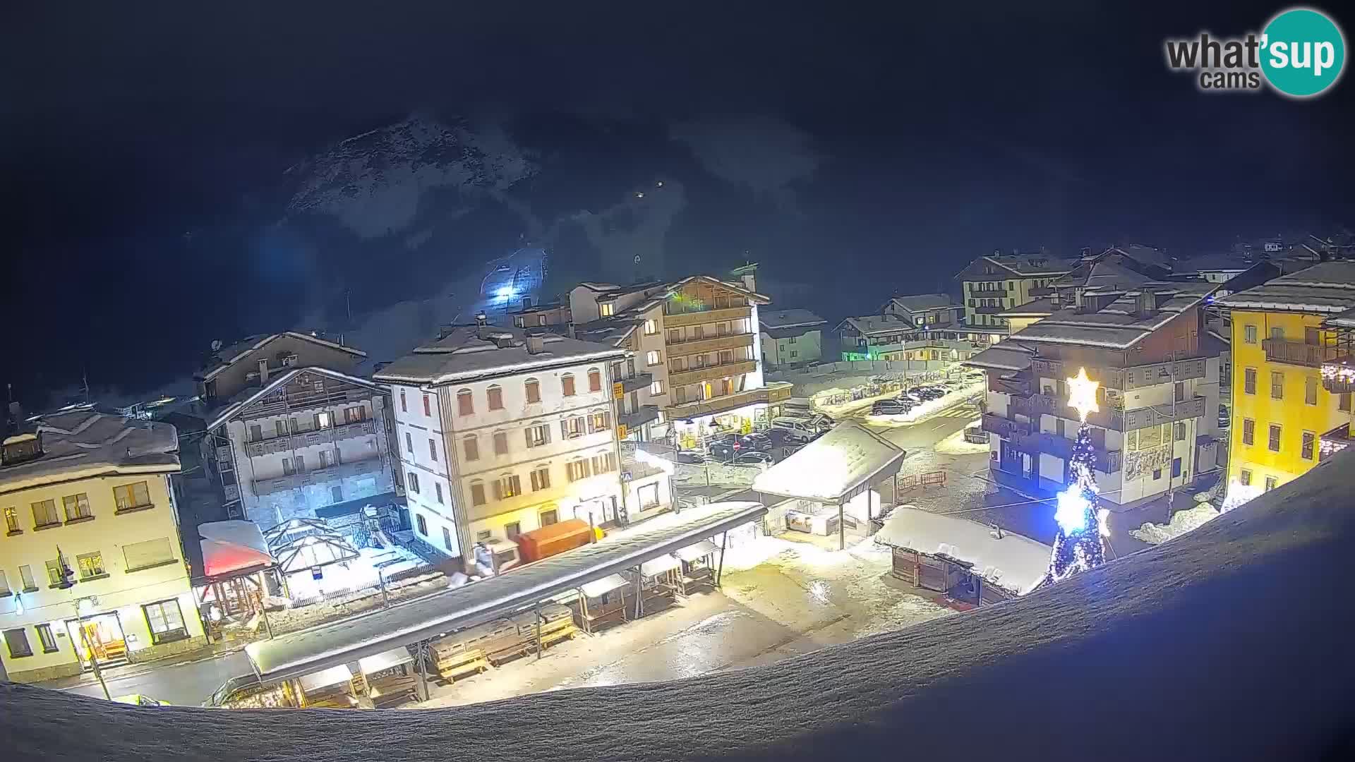 Hauptplatz von Forni di Sopra