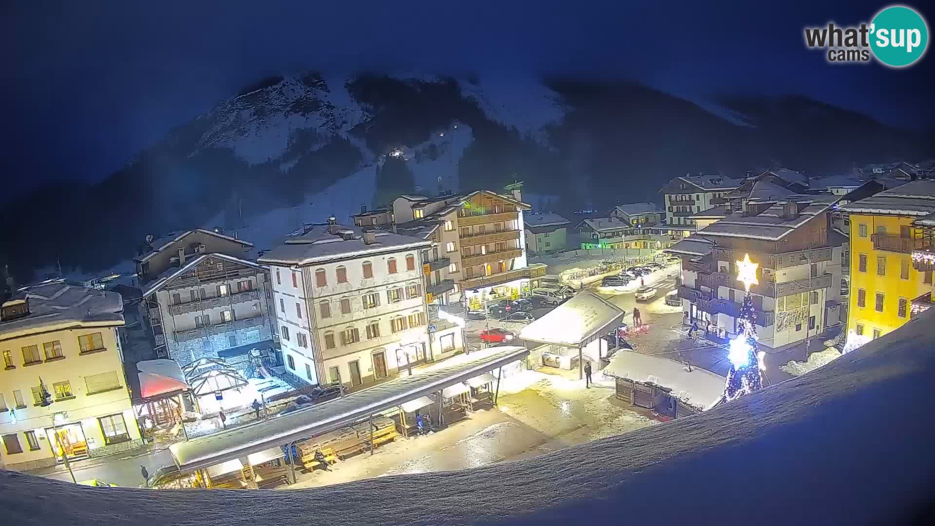 Hauptplatz von Forni di Sopra