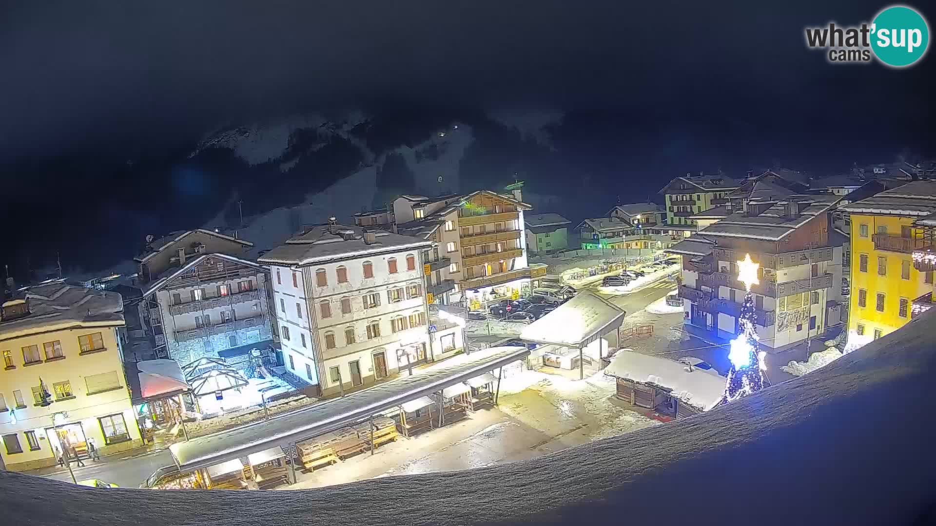 Hauptplatz von Forni di Sopra