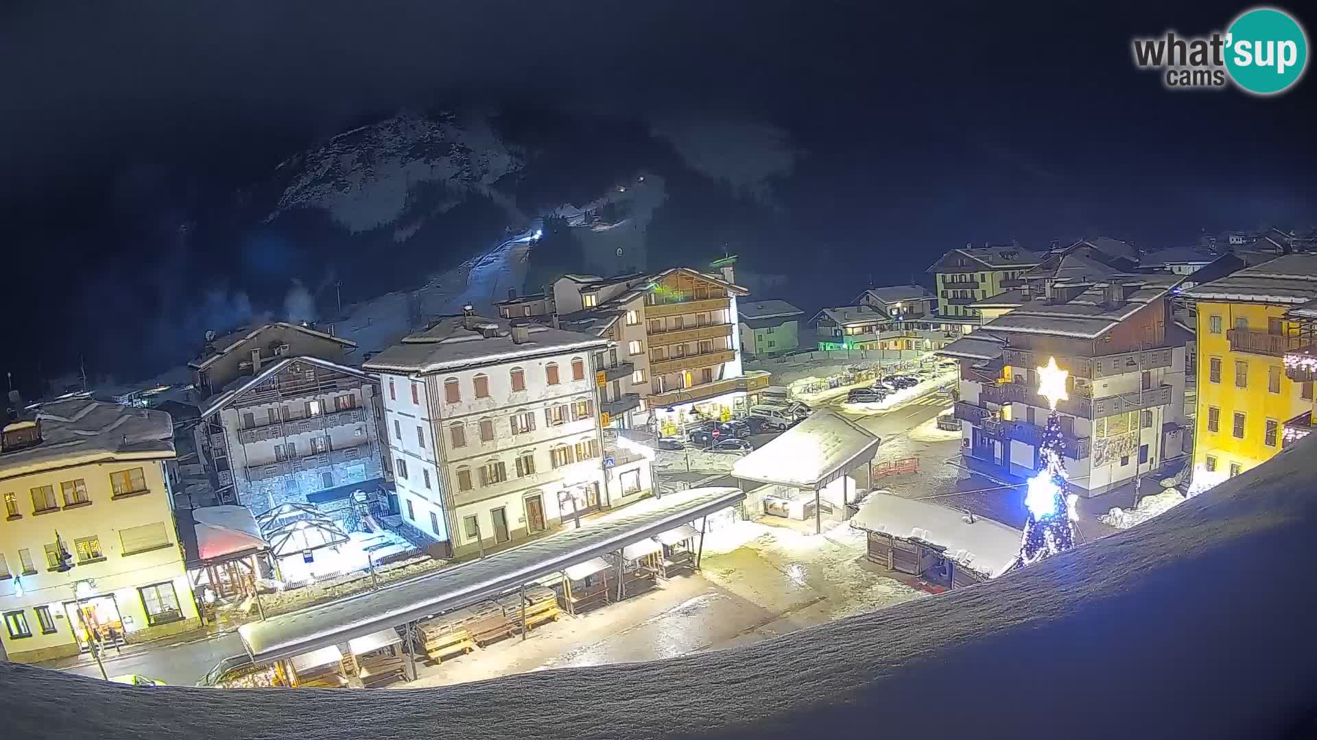 Hauptplatz von Forni di Sopra