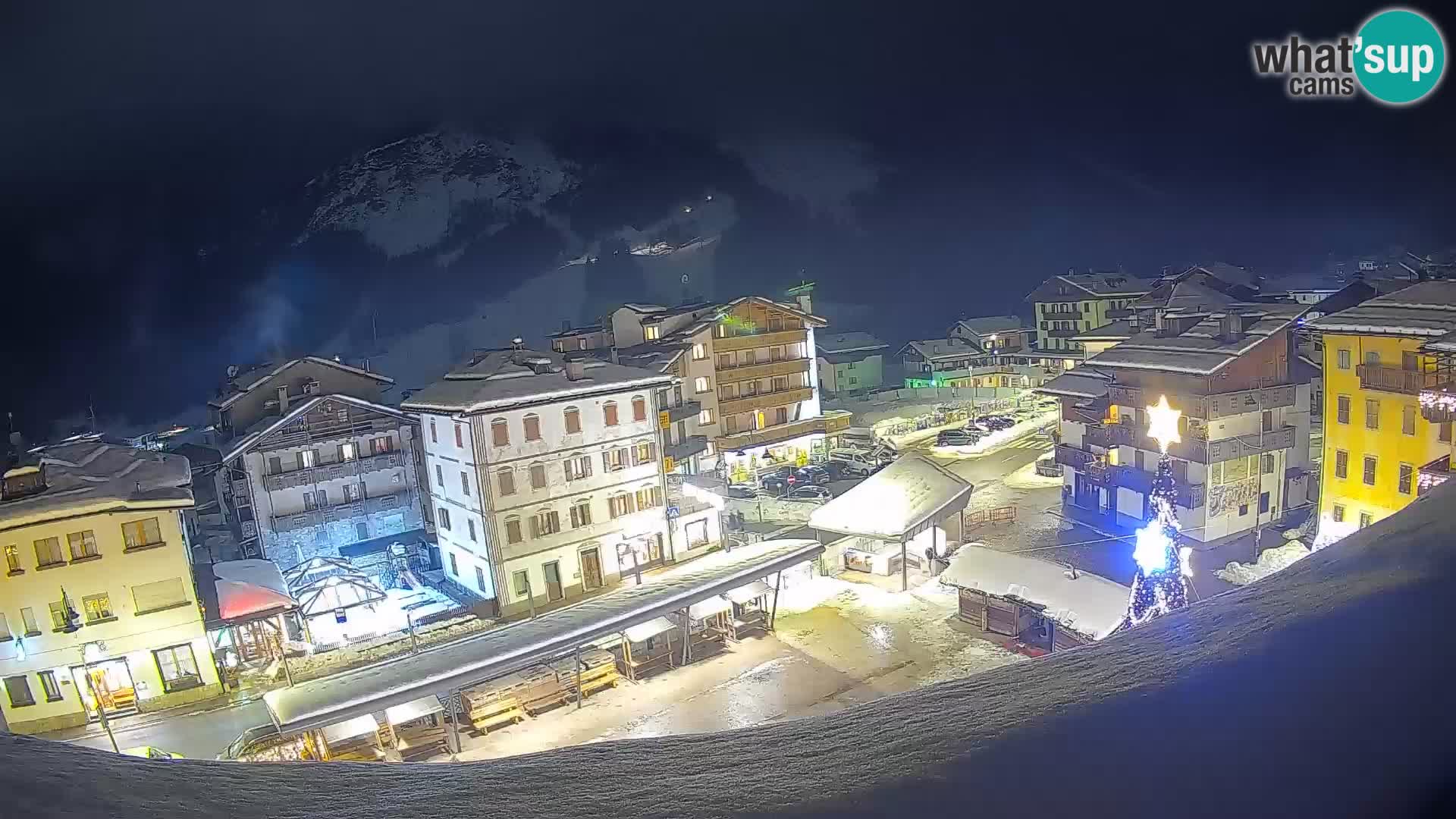 Hauptplatz von Forni di Sopra