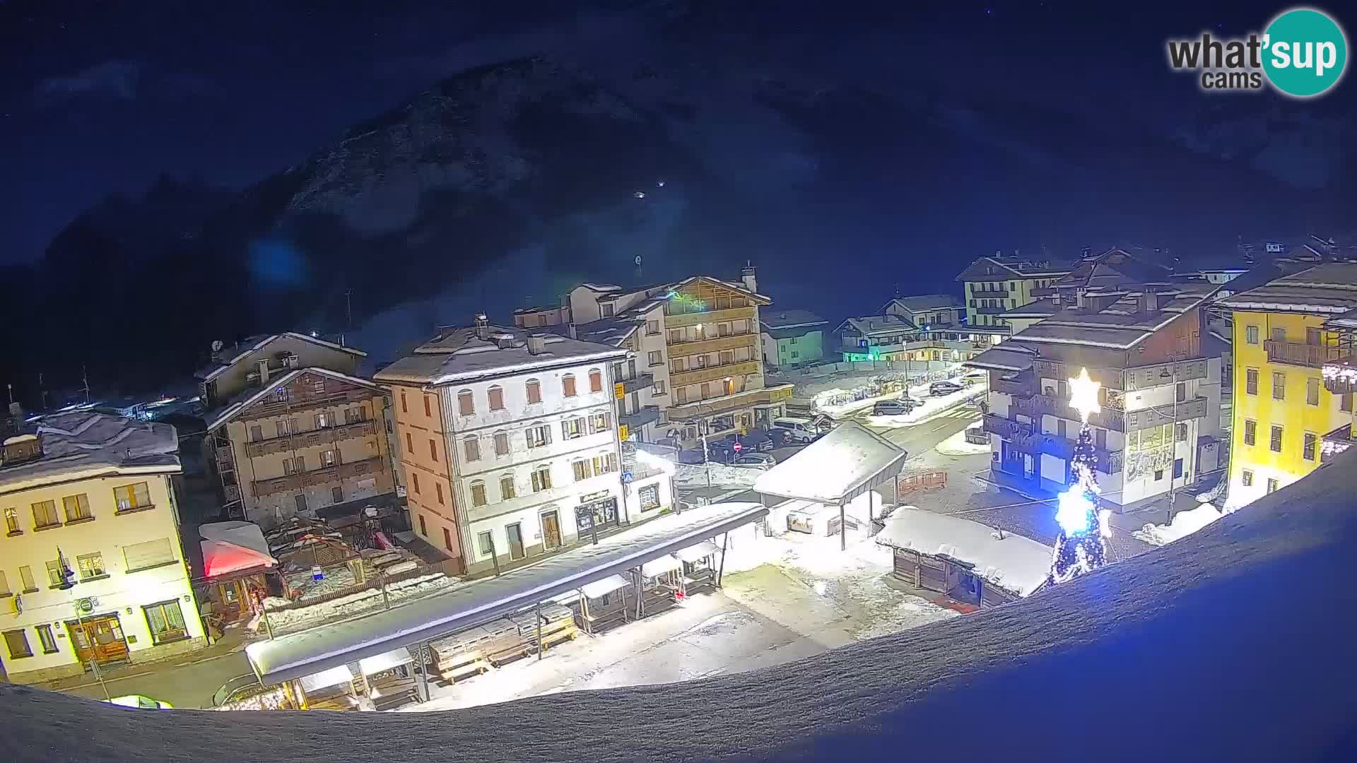 Hauptplatz von Forni di Sopra